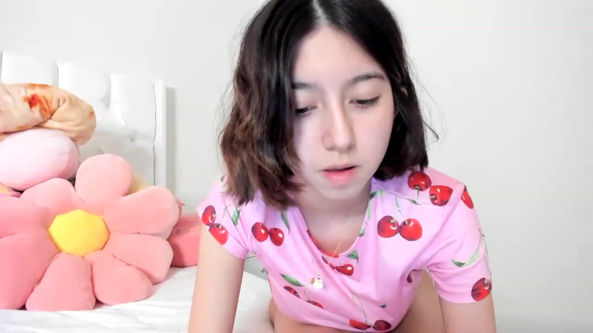 Gallery image thumbnail from Cherrycute666's myfreecams stream on, 03/09/2023, 05:07 image 7 of 20