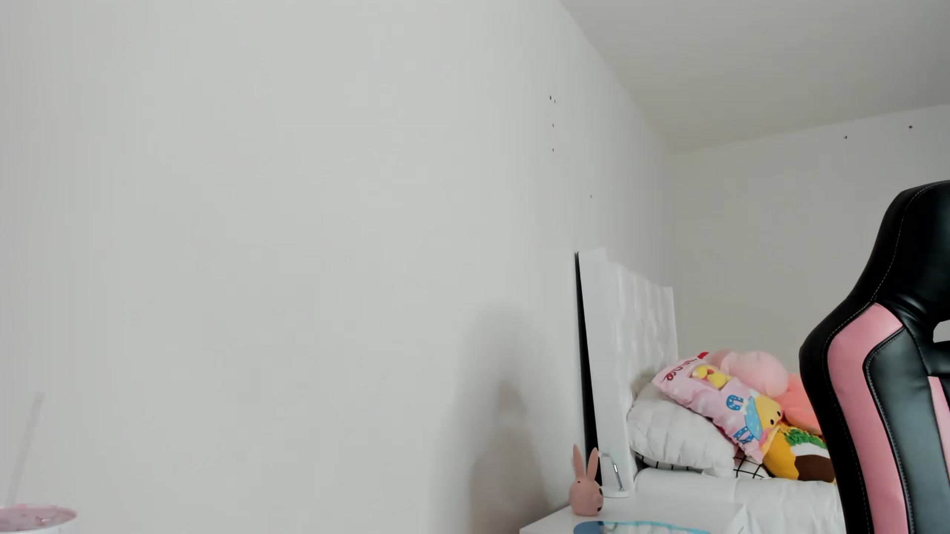 Gallery image thumbnail from Cherrycute666's myfreecams stream on, 03/09/2023, 08:50 image 11 of 20