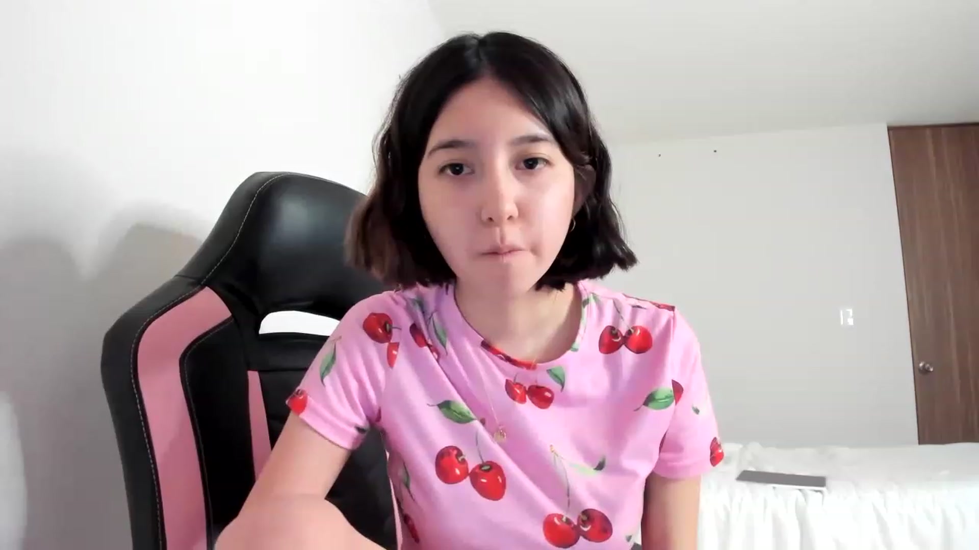 Gallery image thumbnail from Cherrycute666's myfreecams stream on, 03/09/2023, 08:50 image 4 of 20