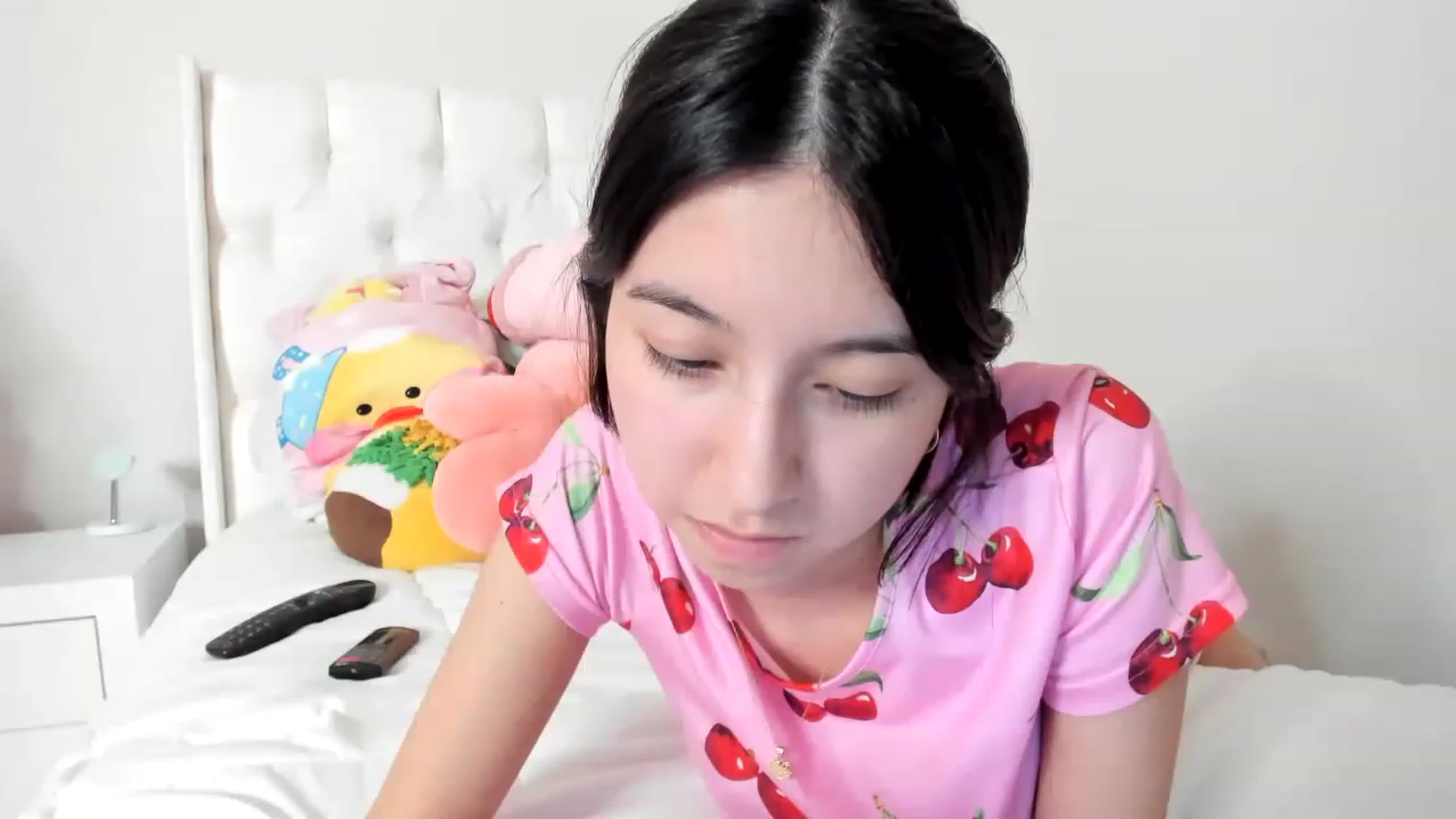 Gallery image thumbnail from Cherrycute666's myfreecams stream on, 03/09/2023, 09:29 image 20 of 20