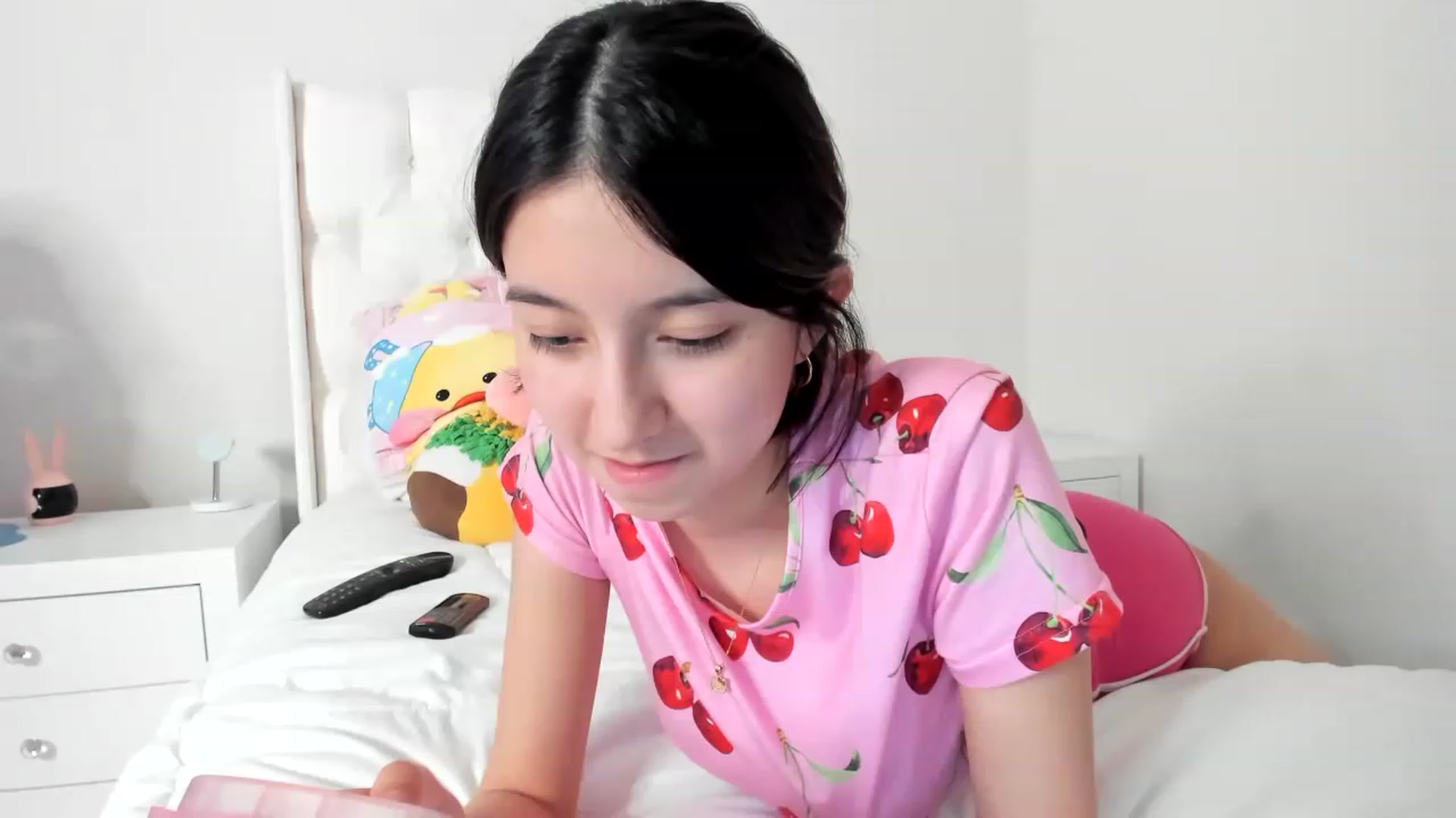 Gallery image thumbnail from Cherrycute666's myfreecams stream on, 03/09/2023, 09:29 image 9 of 20