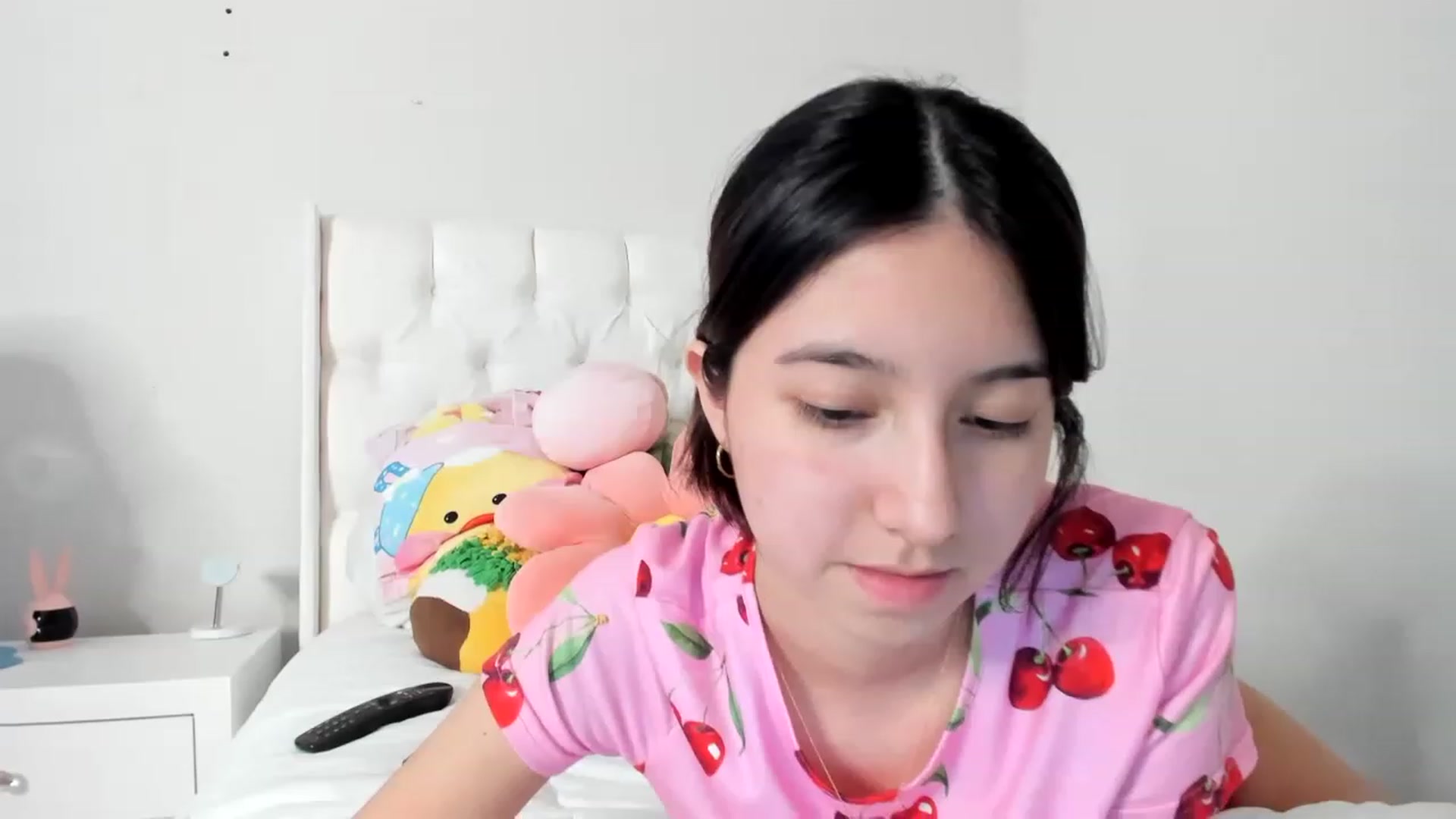 Gallery image thumbnail from Cherrycute666's myfreecams stream on, 03/09/2023, 09:29 image 5 of 20
