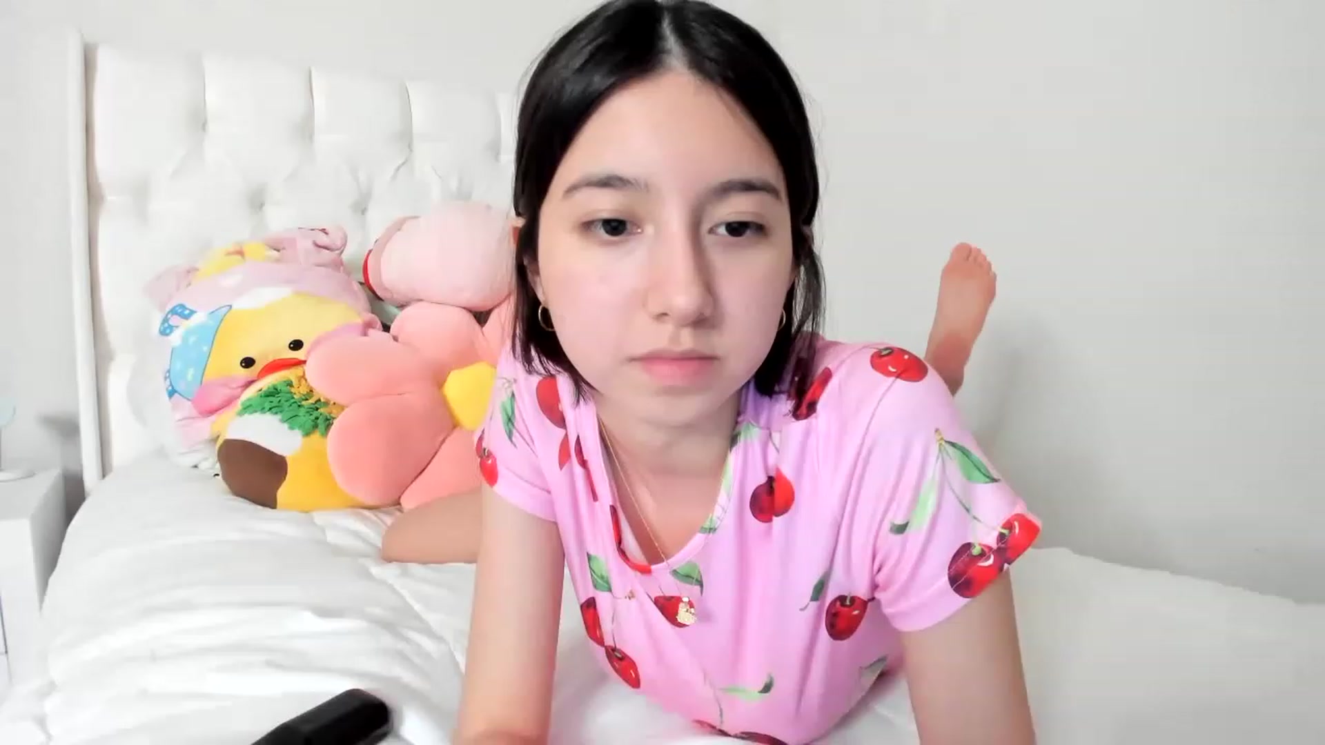 Gallery image thumbnail from Cherrycute666's myfreecams stream on, 03/09/2023, 10:07 image 1 of 20
