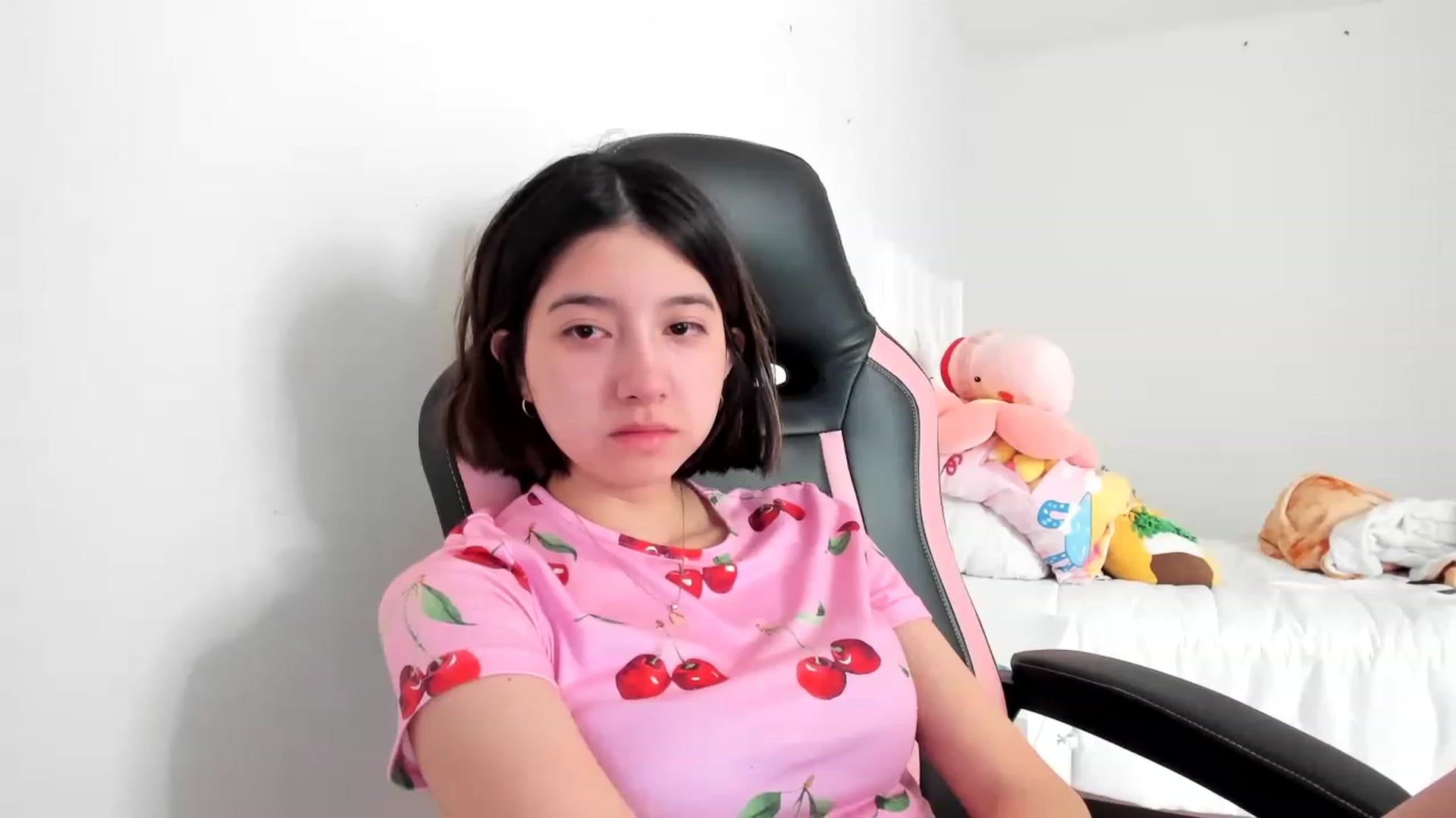 Gallery image thumbnail from Cherrycute666's myfreecams stream on, 03/09/2023, 17:27 image 18 of 20