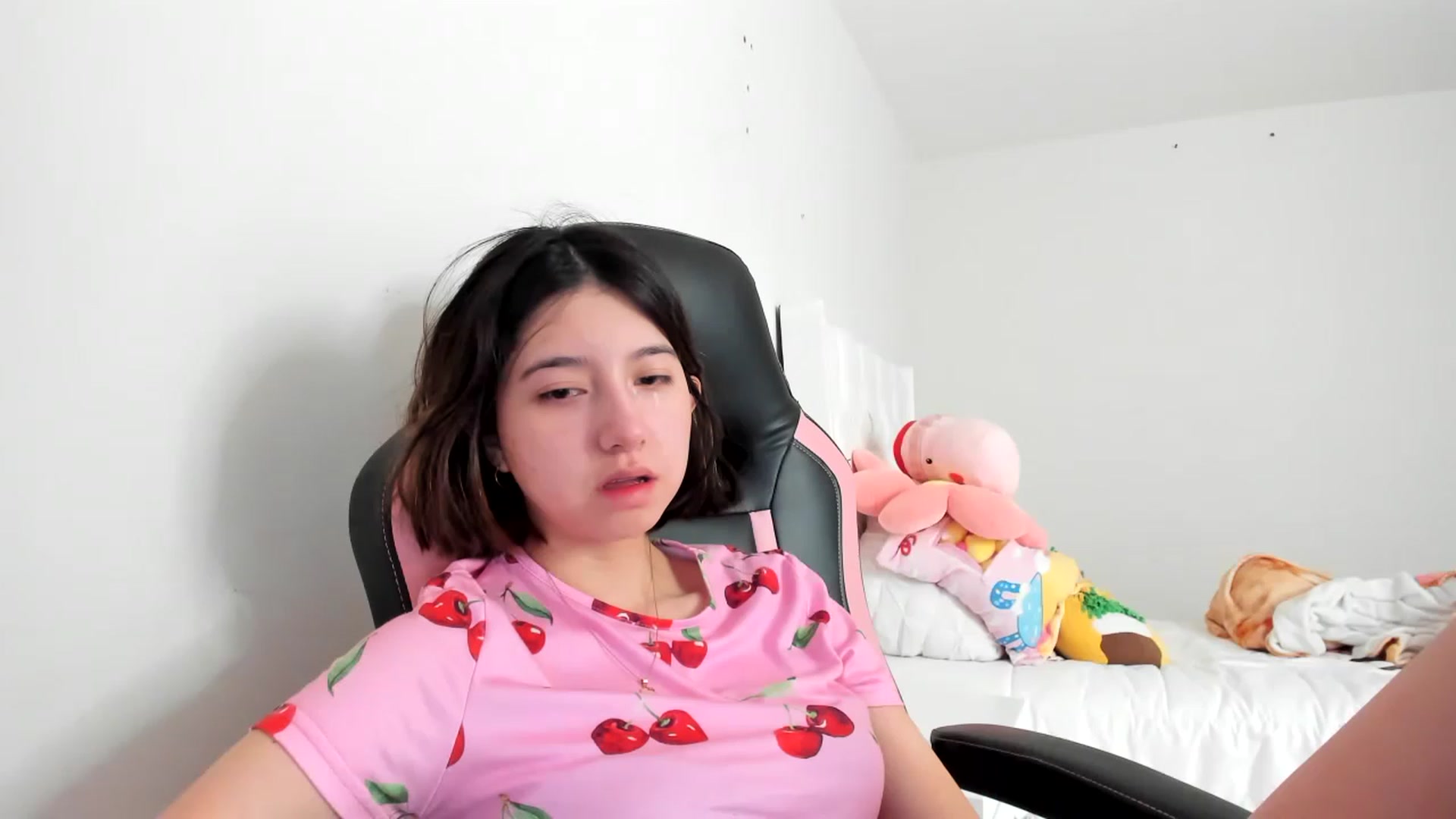 Gallery image thumbnail from Cherrycute666's myfreecams stream on, 03/09/2023, 17:27 image 4 of 20