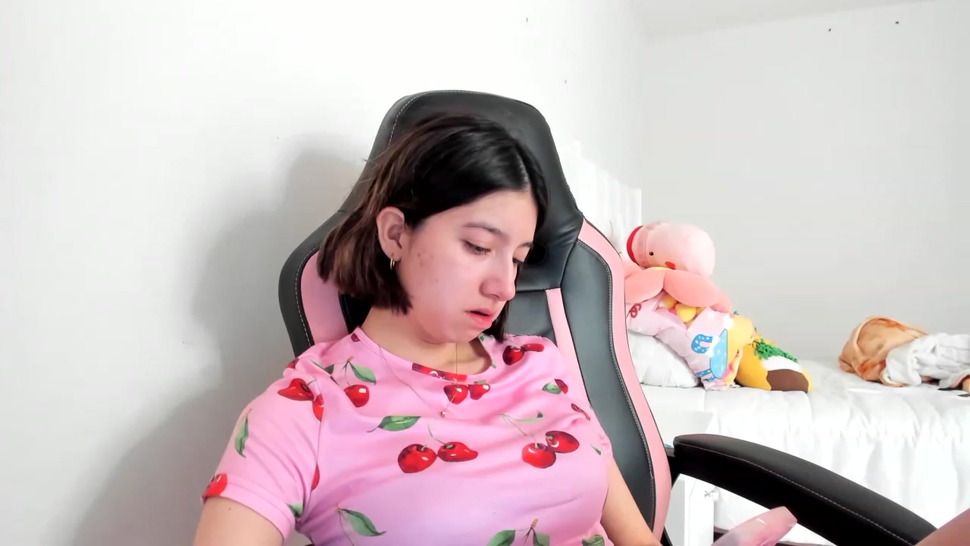 Gallery image thumbnail from Cherrycute666's myfreecams stream on, 03/09/2023, 17:27 image 20 of 20