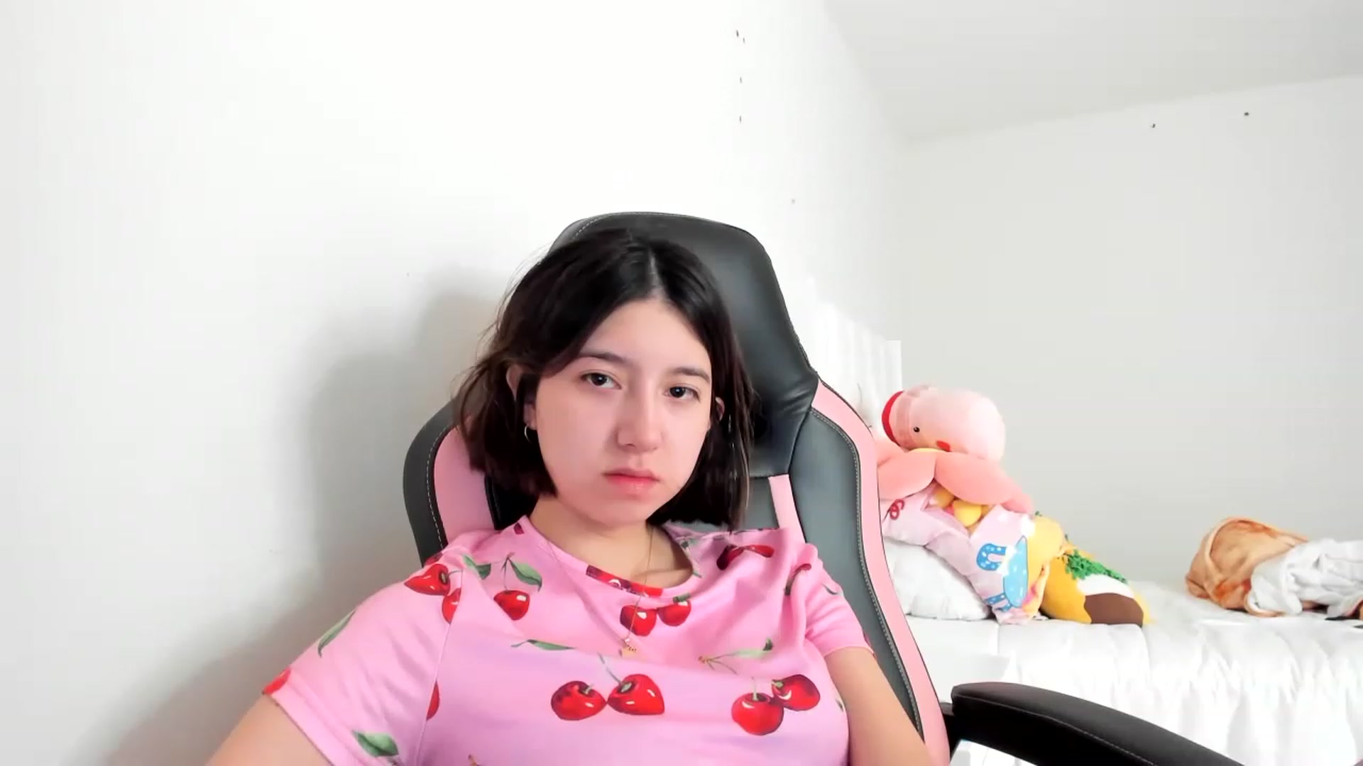Gallery image thumbnail from Cherrycute666's myfreecams stream on, 03/09/2023, 17:27 image 16 of 20