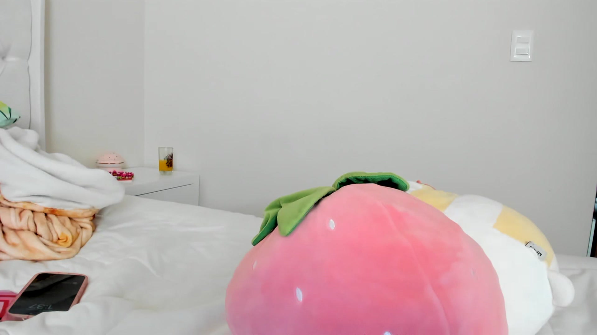 Gallery image thumbnail from Cherrycute666's myfreecams stream on, 03/09/2023, 20:20 image 3 of 20