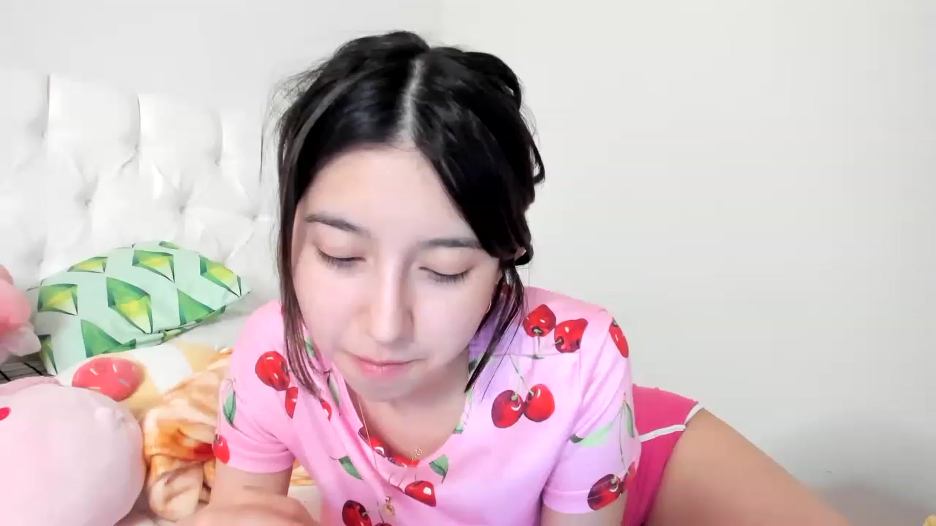 Gallery image thumbnail from Cherrycute666's myfreecams stream on, 03/10/2023, 03:12 image 11 of 20