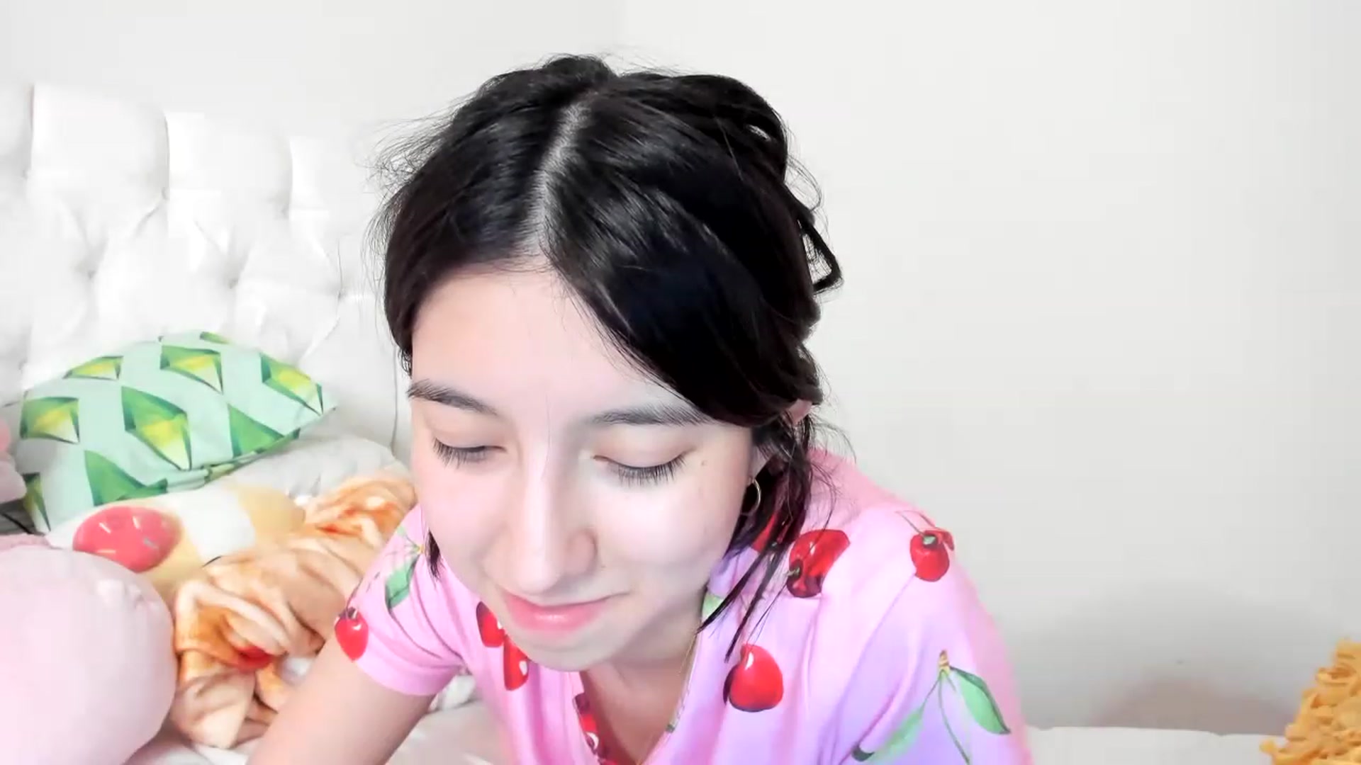 Gallery image thumbnail from Cherrycute666's myfreecams stream on, 03/10/2023, 03:12 image 8 of 20