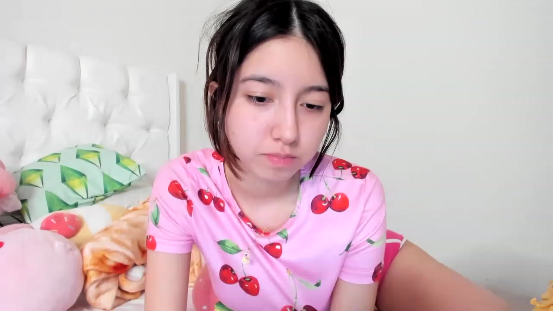 Gallery image thumbnail from Cherrycute666's myfreecams stream on, 03/10/2023, 03:12 image 10 of 20