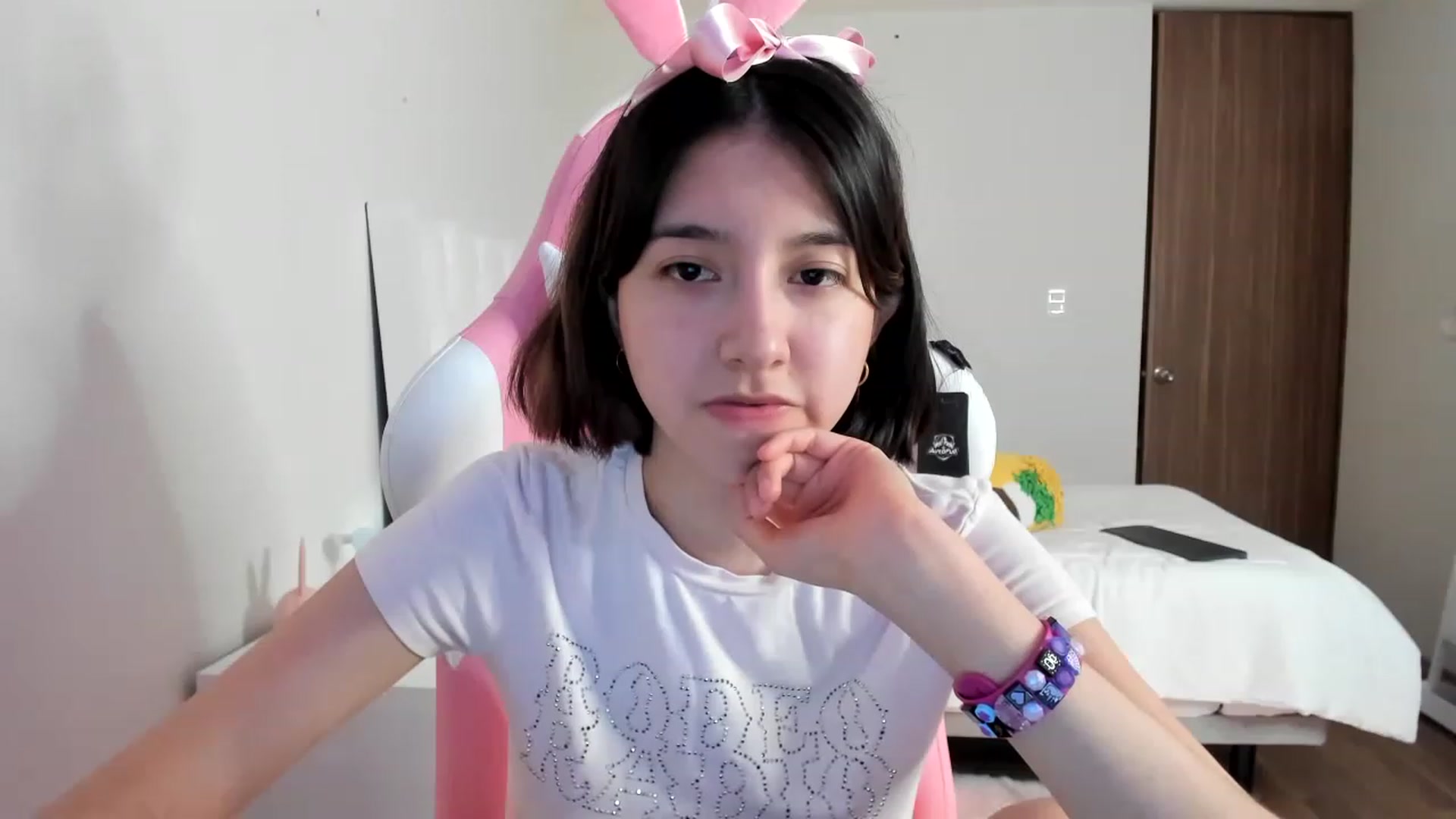 Gallery image thumbnail from Cherrycute666's myfreecams stream on, 03/11/2023, 08:44 image 15 of 20