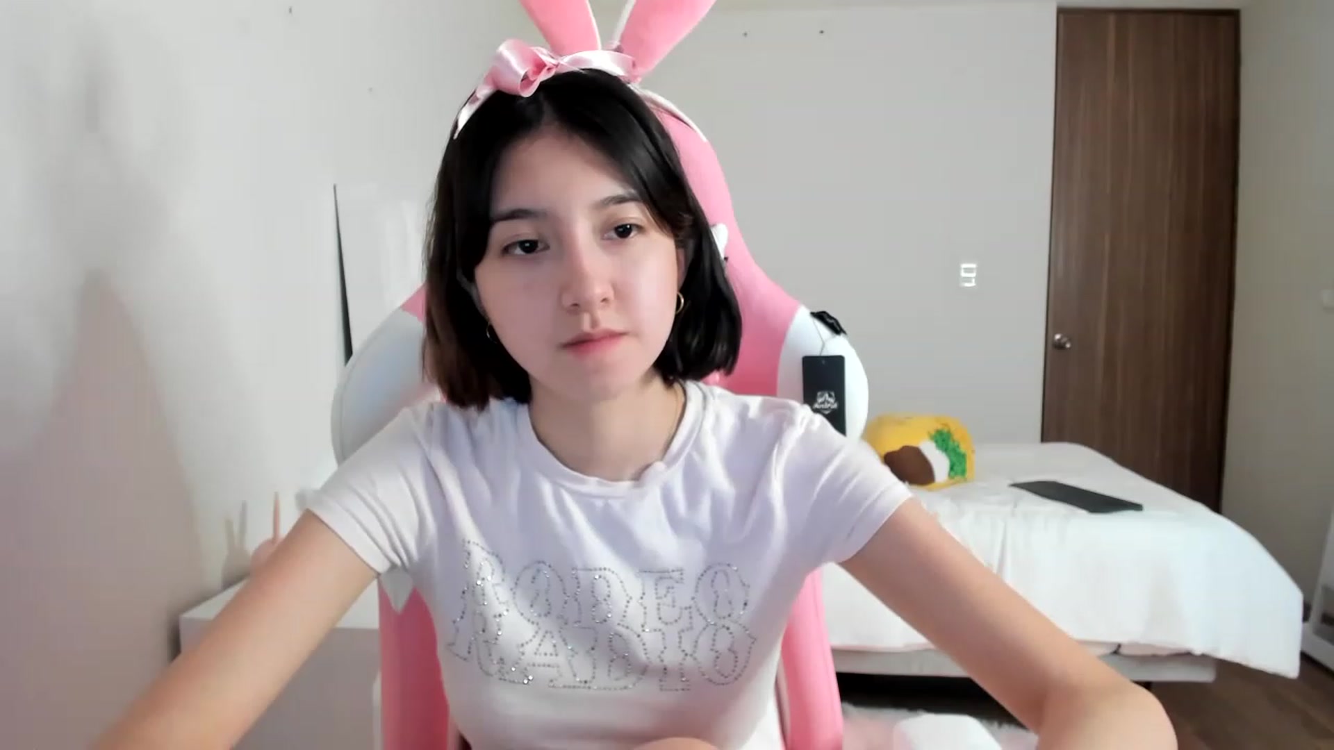 Gallery image thumbnail from Cherrycute666's myfreecams stream on, 03/11/2023, 08:44 image 19 of 20