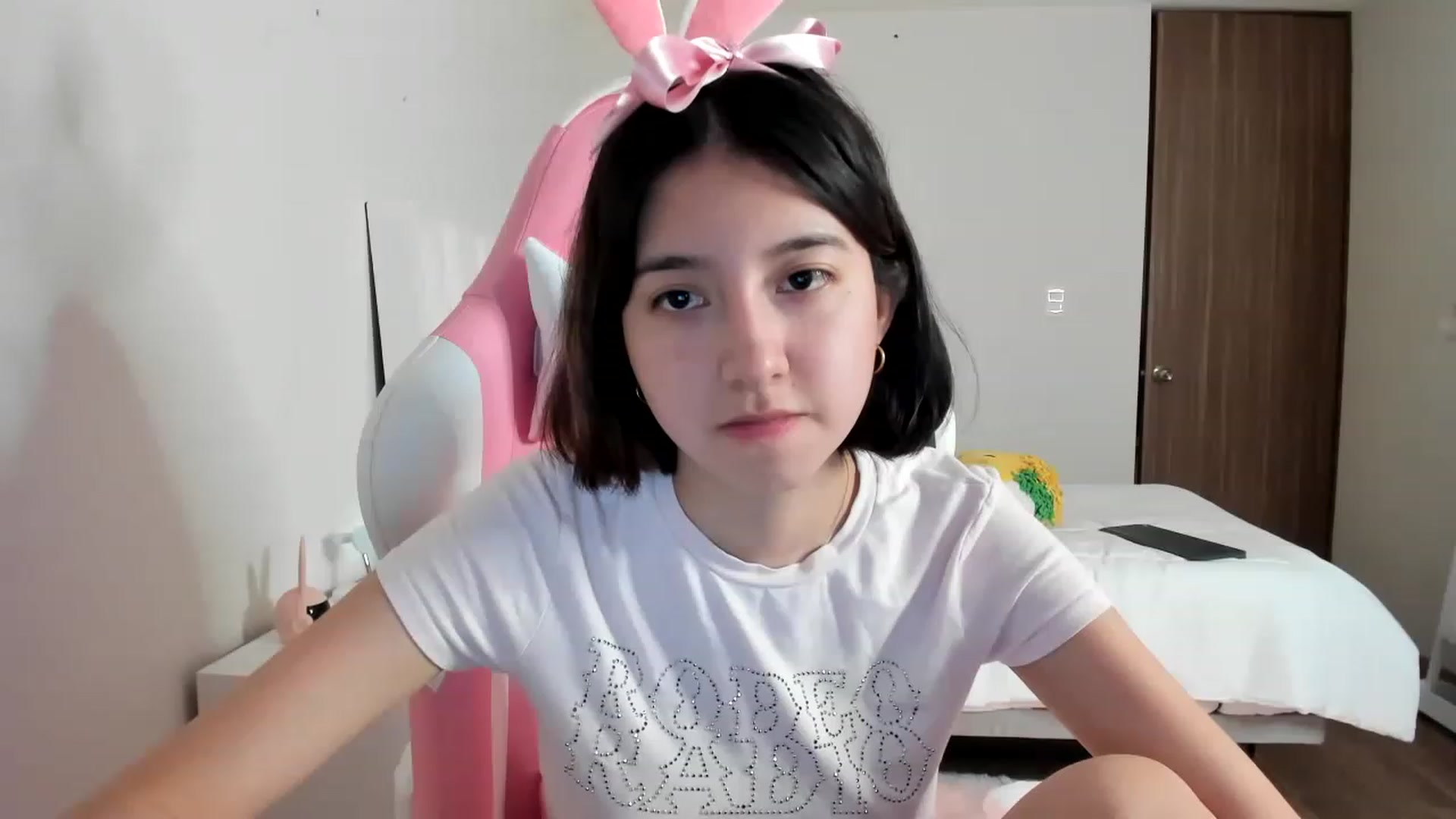 Gallery image thumbnail from Cherrycute666's myfreecams stream on, 03/11/2023, 08:44 image 11 of 20