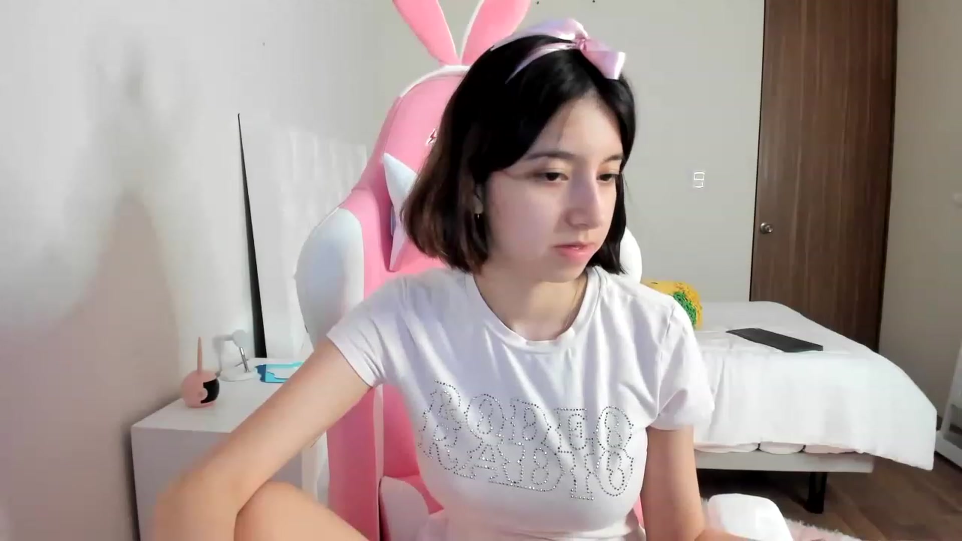 Gallery image thumbnail from Cherrycute666's myfreecams stream on, 03/11/2023, 09:46 image 2 of 20