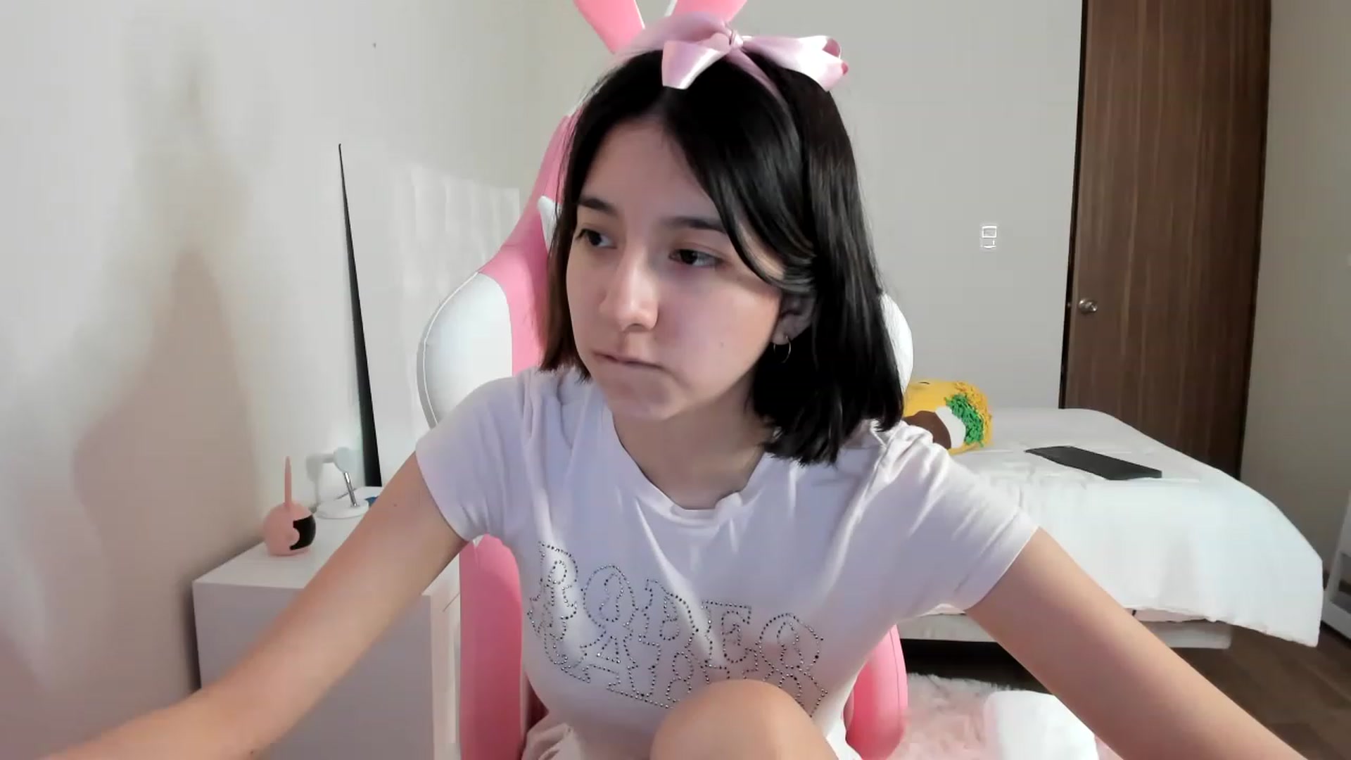 Gallery image thumbnail from Cherrycute666's myfreecams stream on, 03/11/2023, 09:46 image 13 of 20