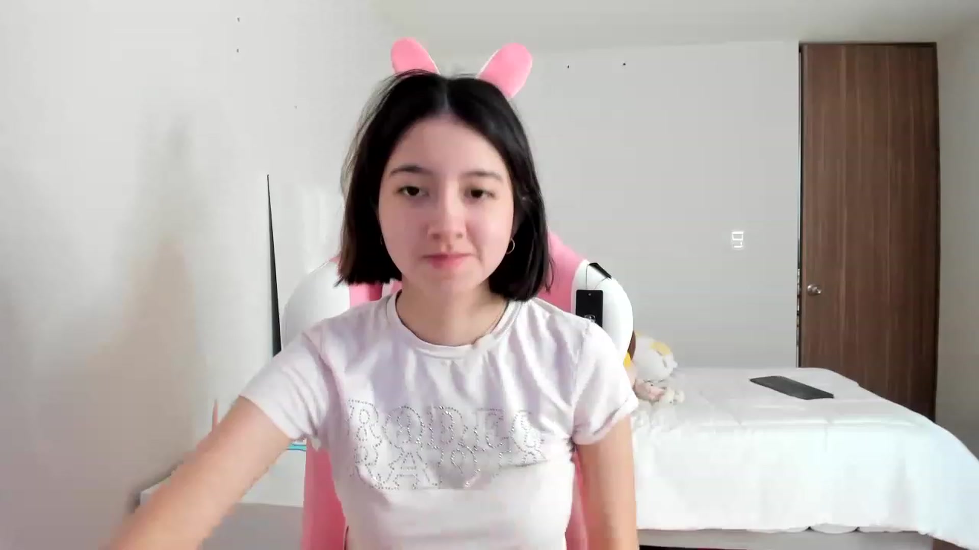 Gallery image thumbnail from Cherrycute666's myfreecams stream on, 03/11/2023, 18:59 image 20 of 20