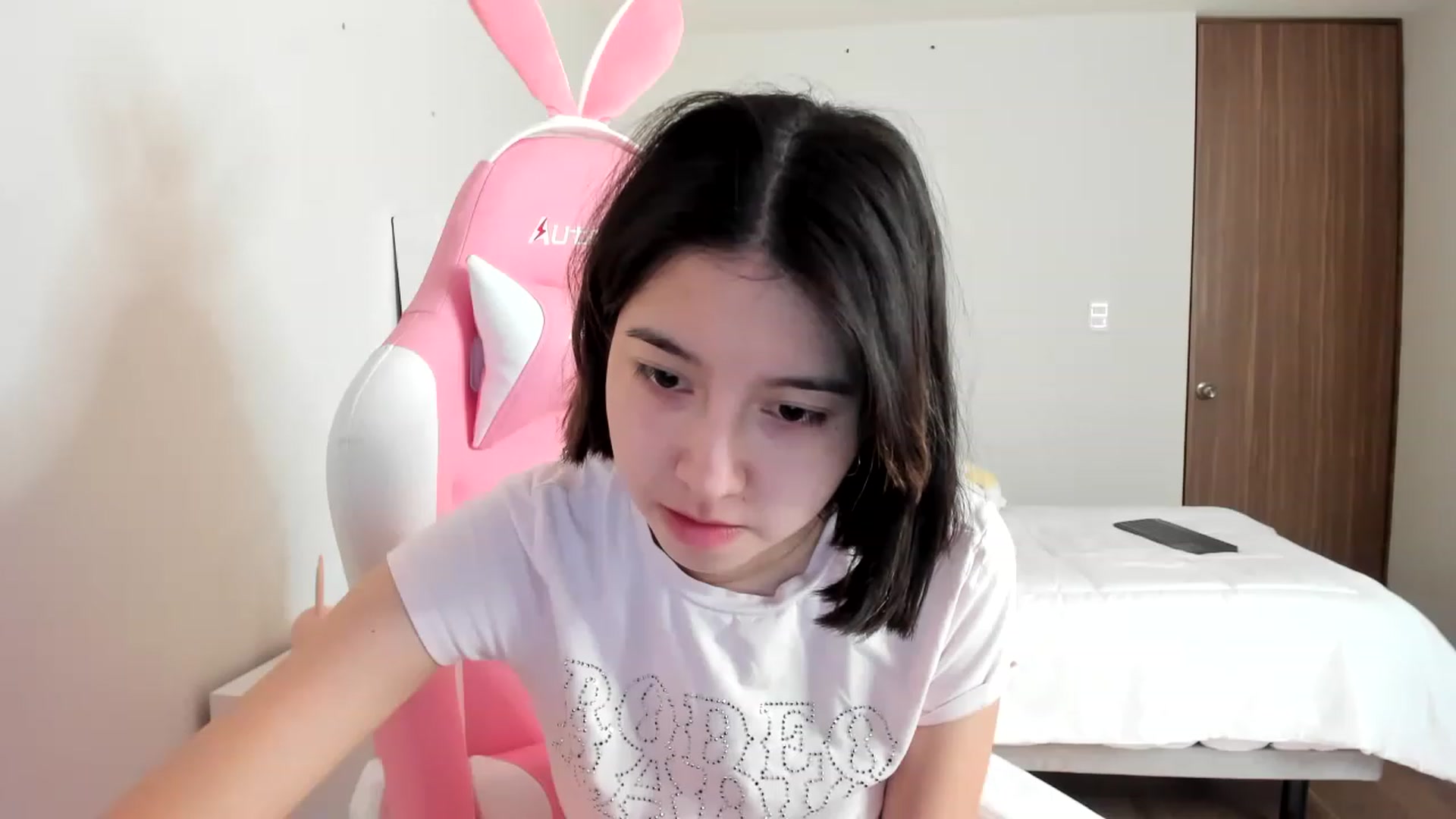 Gallery image thumbnail from Cherrycute666's myfreecams stream on, 03/11/2023, 18:59 image 19 of 20