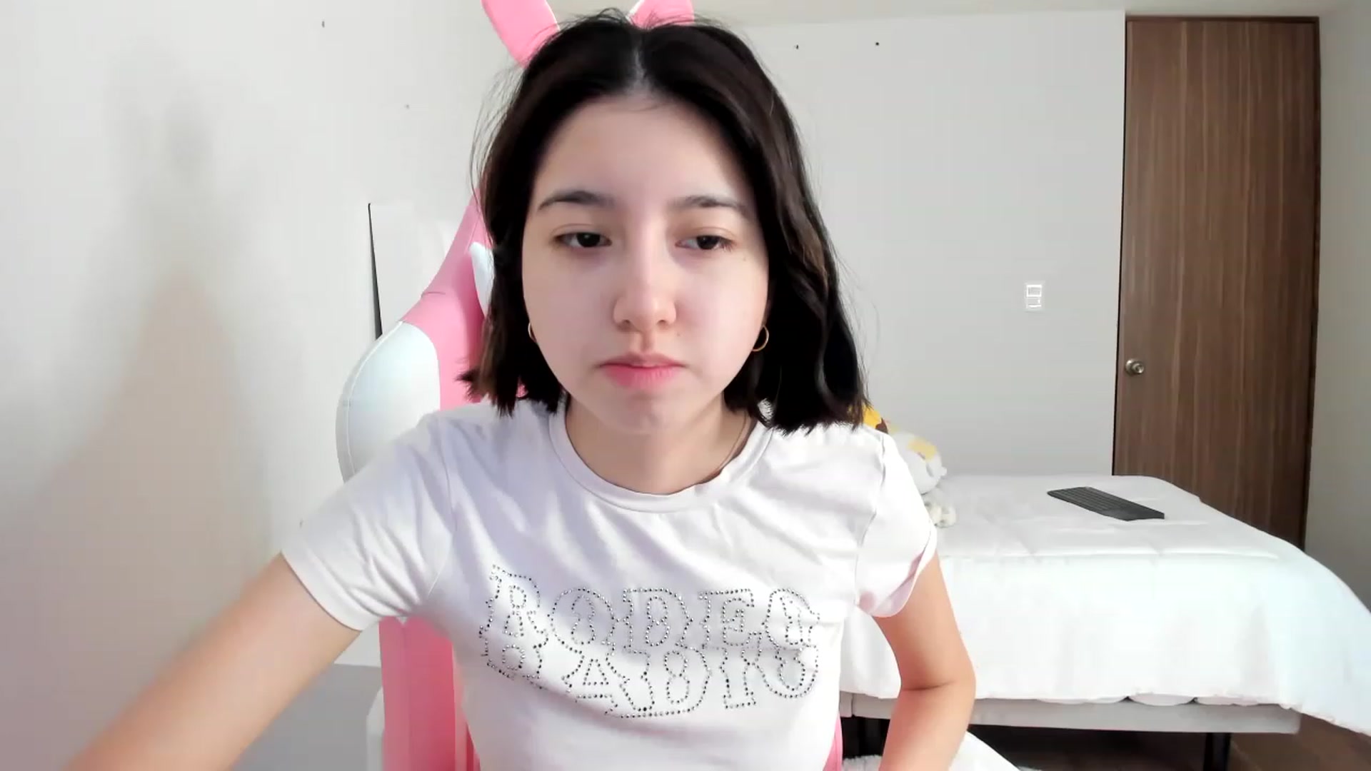 Gallery image thumbnail from Cherrycute666's myfreecams stream on, 03/11/2023, 18:59 image 4 of 20