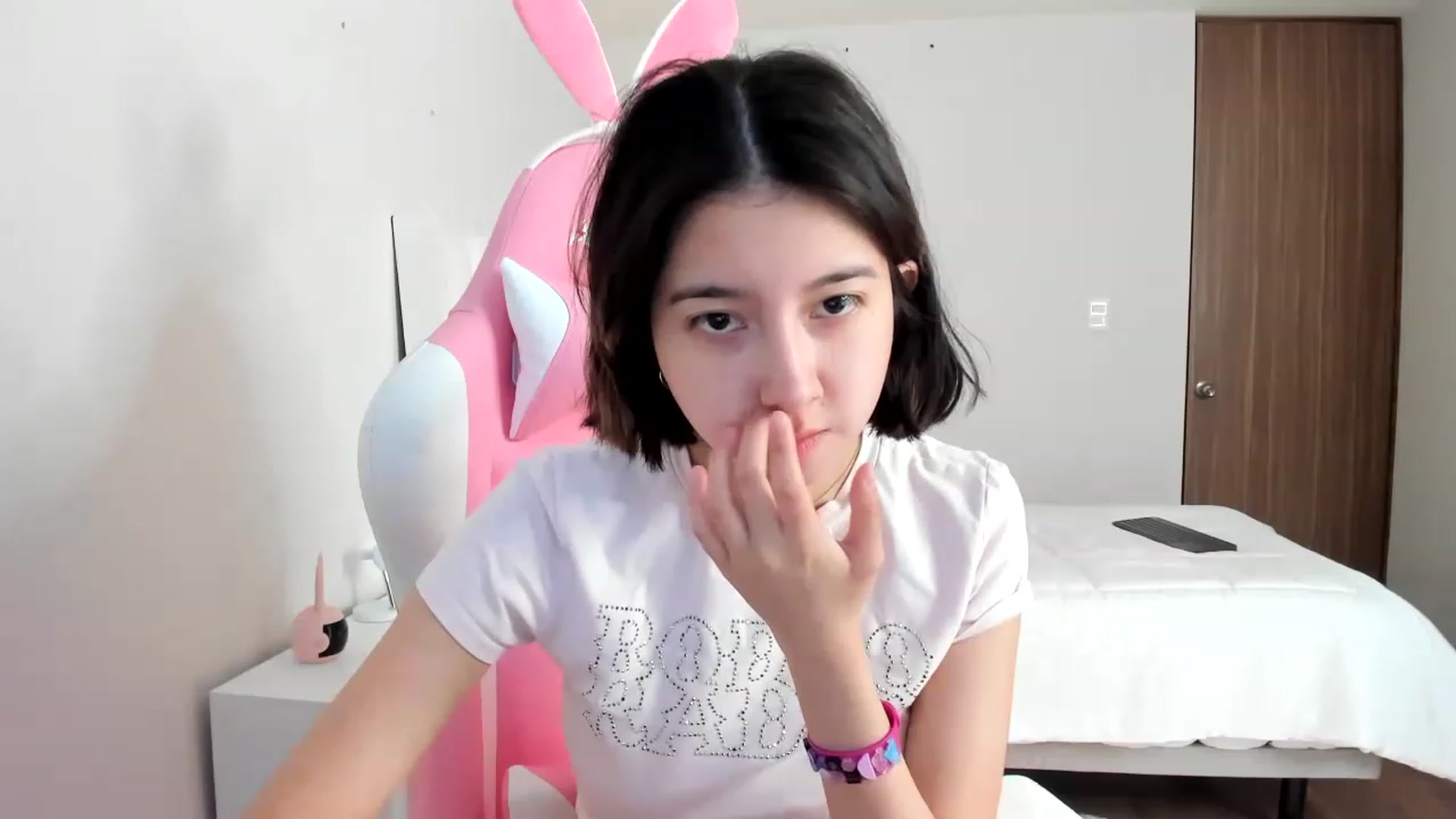 Gallery image thumbnail from Cherrycute666's myfreecams stream on, 03/11/2023, 18:59 image 10 of 20