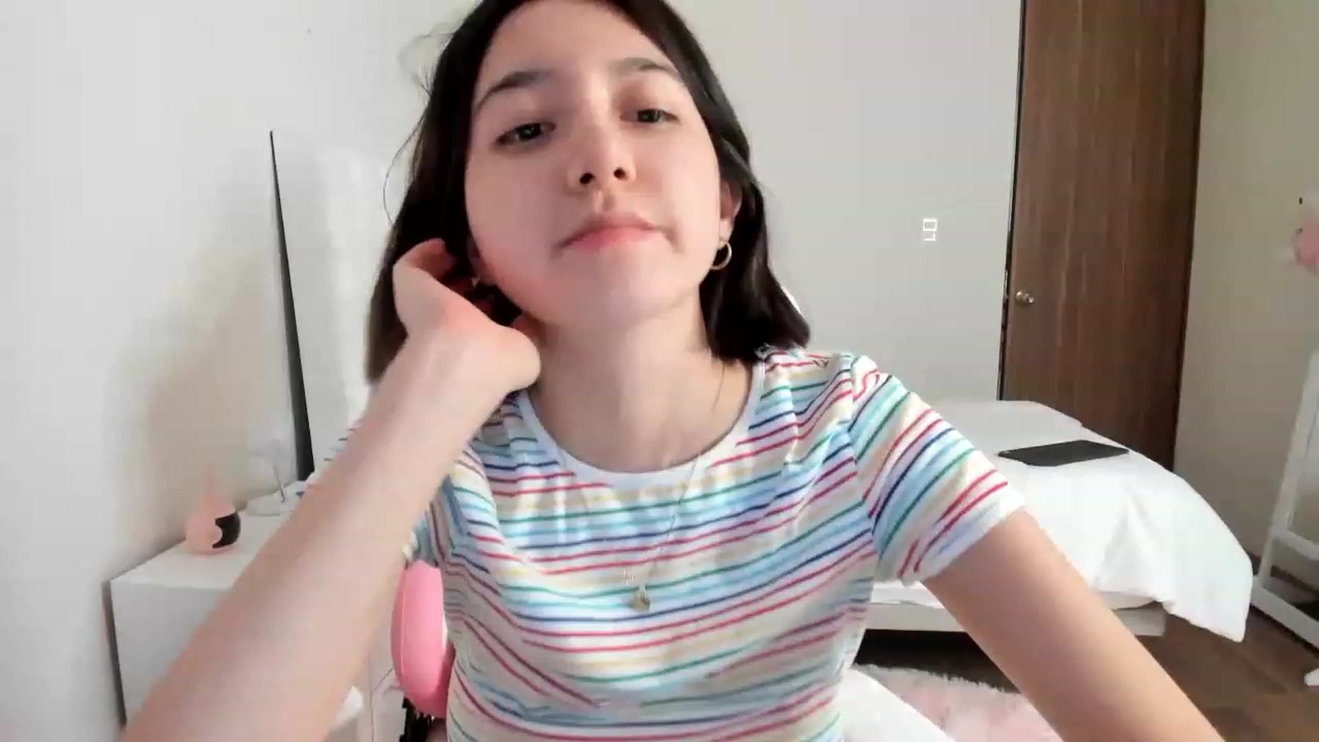Gallery image thumbnail from Cherrycute666's myfreecams stream on, 03/12/2023, 16:12 image 8 of 20