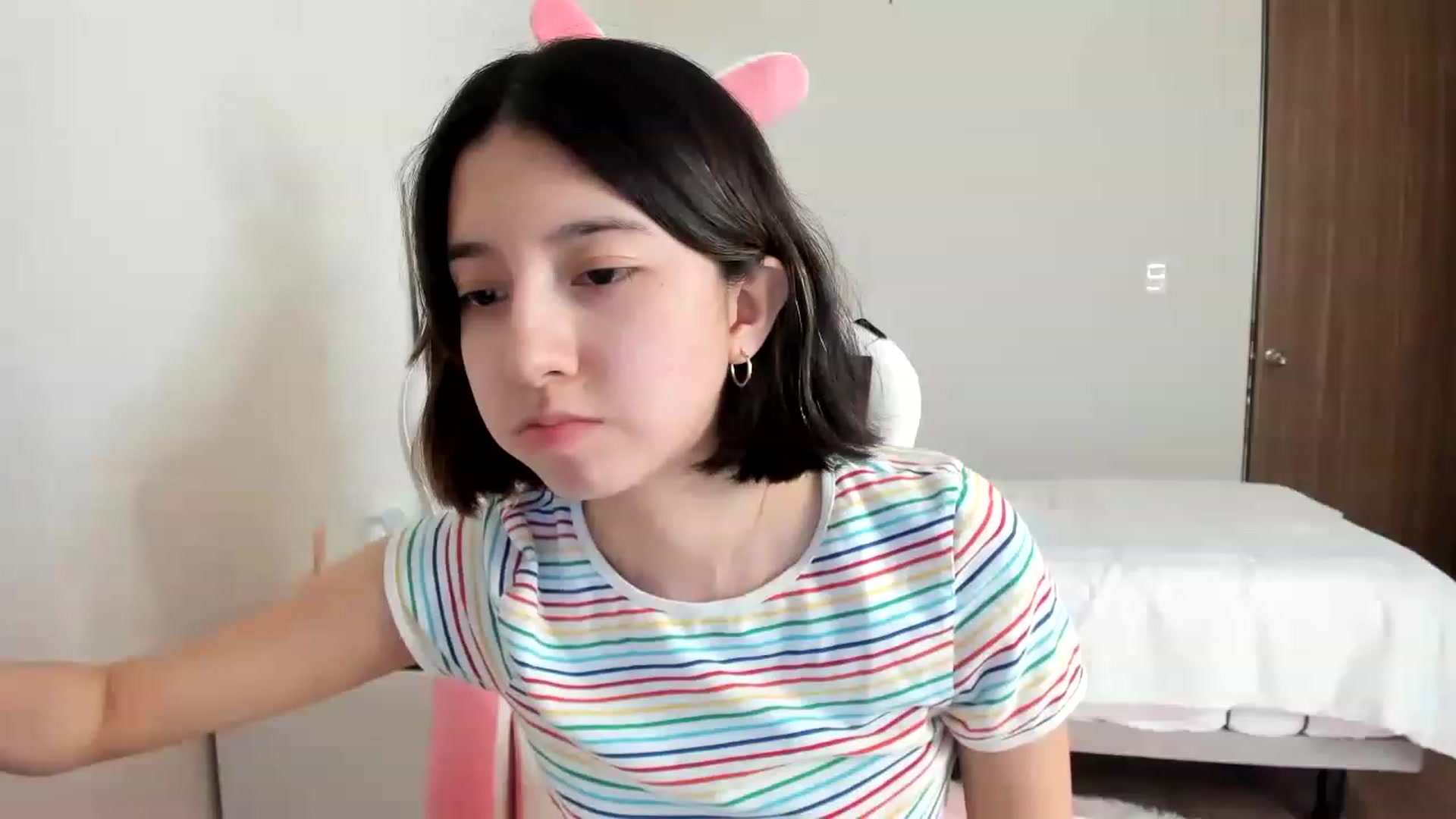 Gallery image thumbnail from Cherrycute666's myfreecams stream on, 03/12/2023, 18:34 image 19 of 20