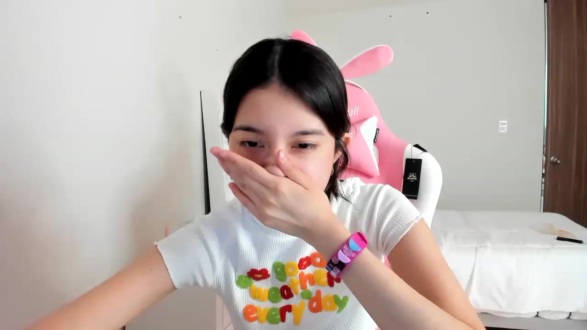 Gallery image thumbnail from Cherrycute666's myfreecams stream on, 03/12/2023, 20:24 image 18 of 20