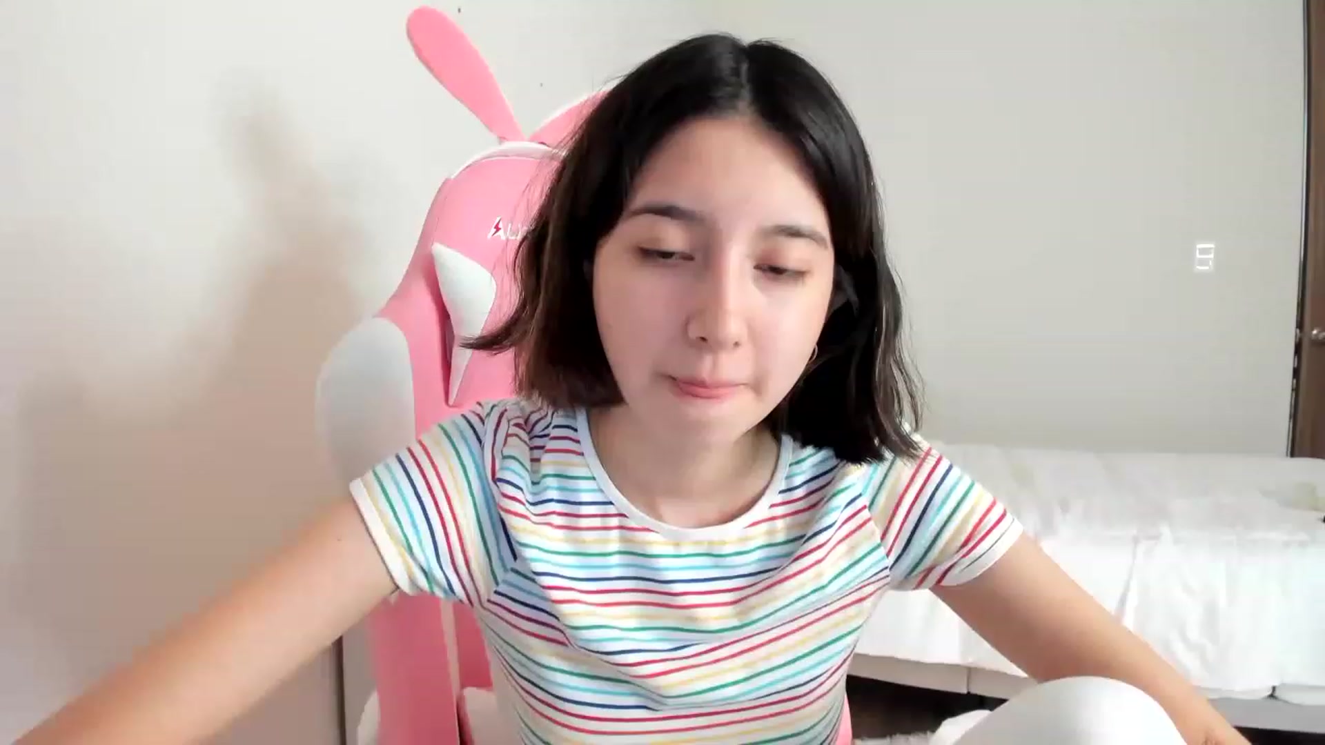 Gallery image thumbnail from Cherrycute666's myfreecams stream on, 03/12/2023, 20:24 image 4 of 20