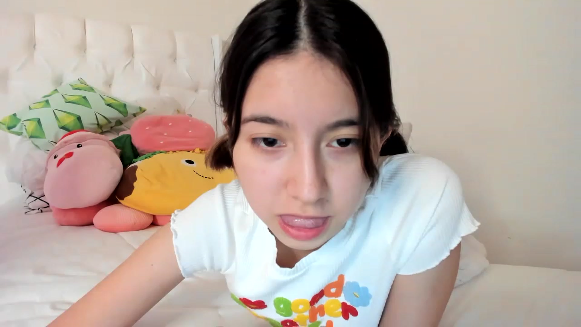 Gallery image thumbnail from Cherrycute666's myfreecams stream on, 03/13/2023, 04:19 image 9 of 20