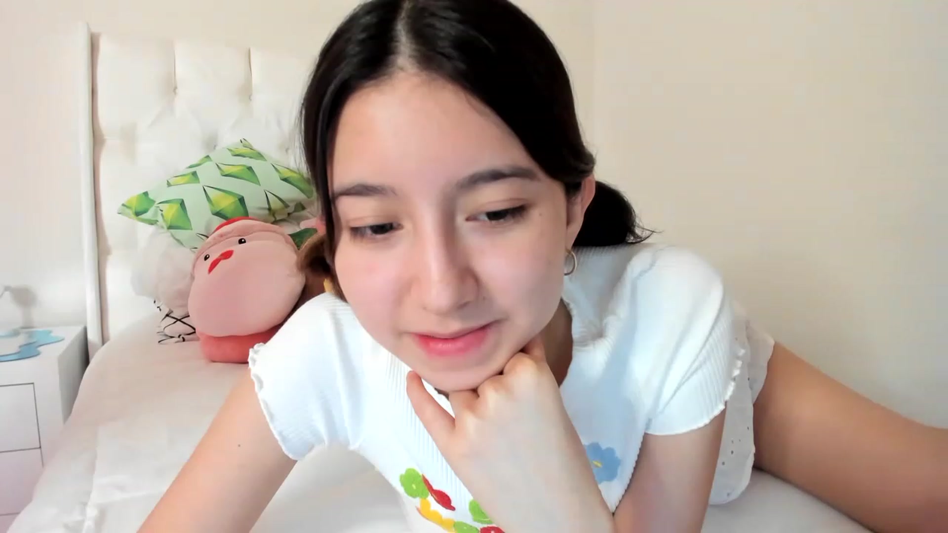 Gallery image thumbnail from Cherrycute666's myfreecams stream on, 03/13/2023, 04:19 image 11 of 20