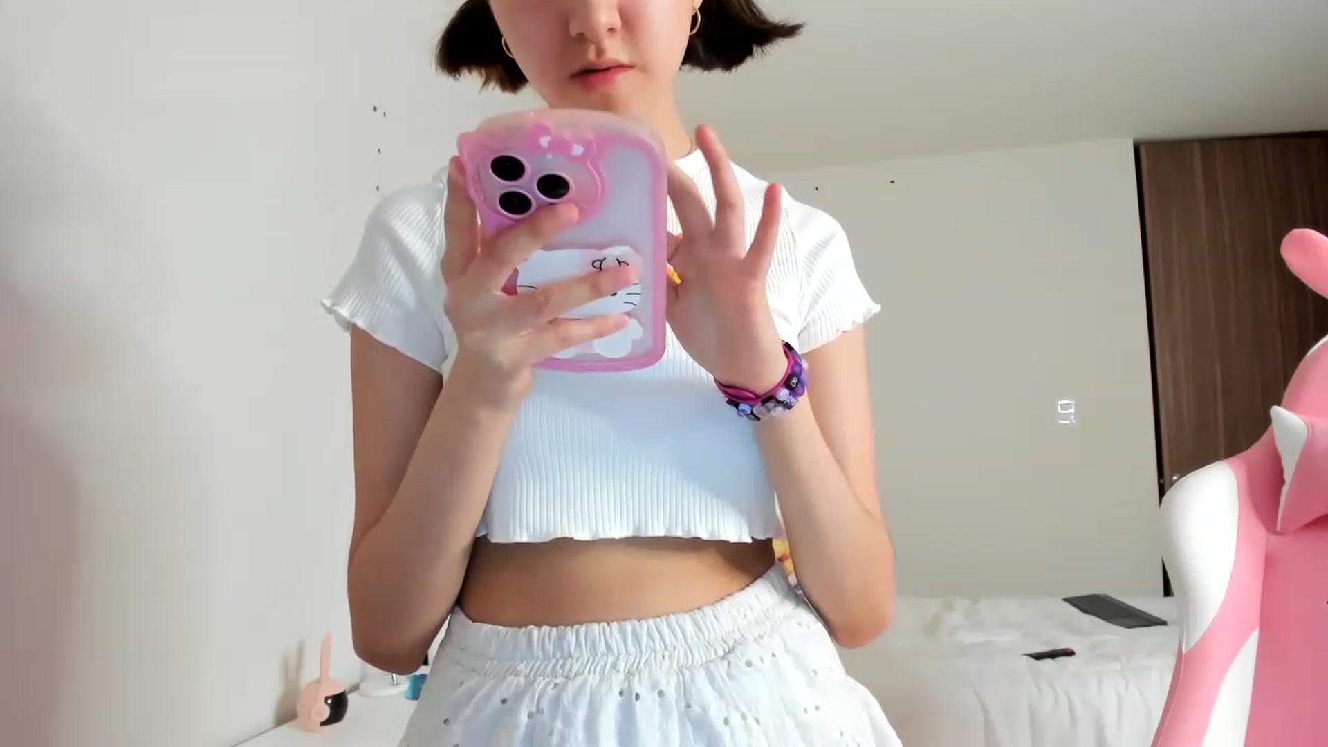 Gallery image thumbnail from Cherrycute666's myfreecams stream on, 03/13/2023, 07:03 image 20 of 20