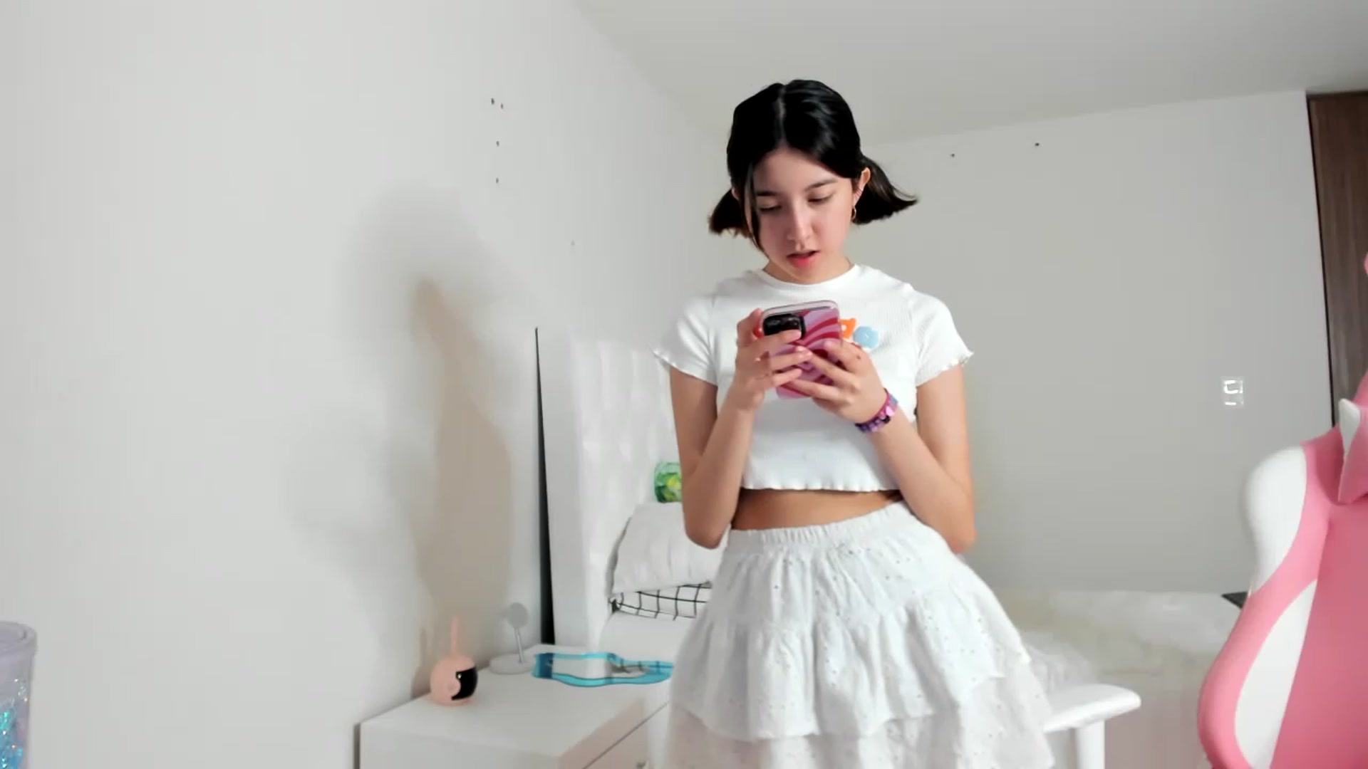 Gallery image thumbnail from Cherrycute666's myfreecams stream on, 03/13/2023, 09:48 image 5 of 20