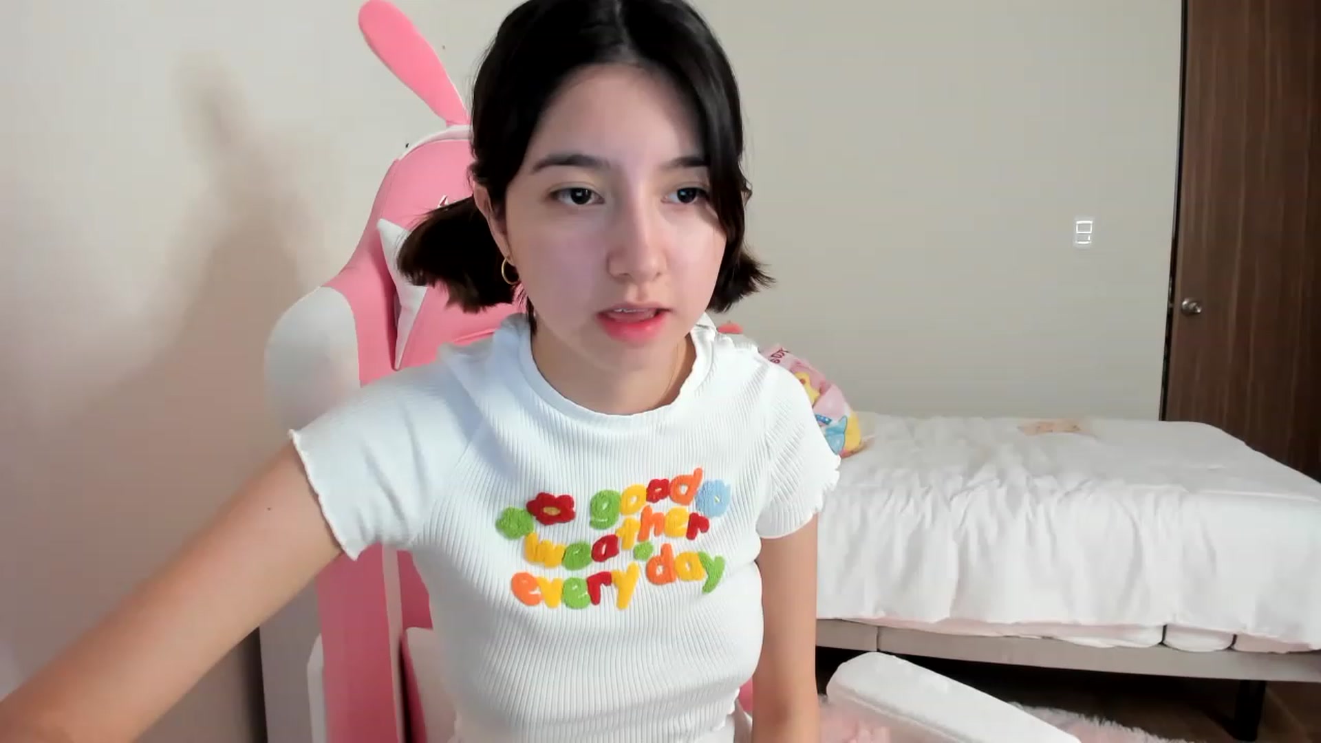 Gallery image thumbnail from Cherrycute666's myfreecams stream on, 03/13/2023, 14:59 image 2 of 20