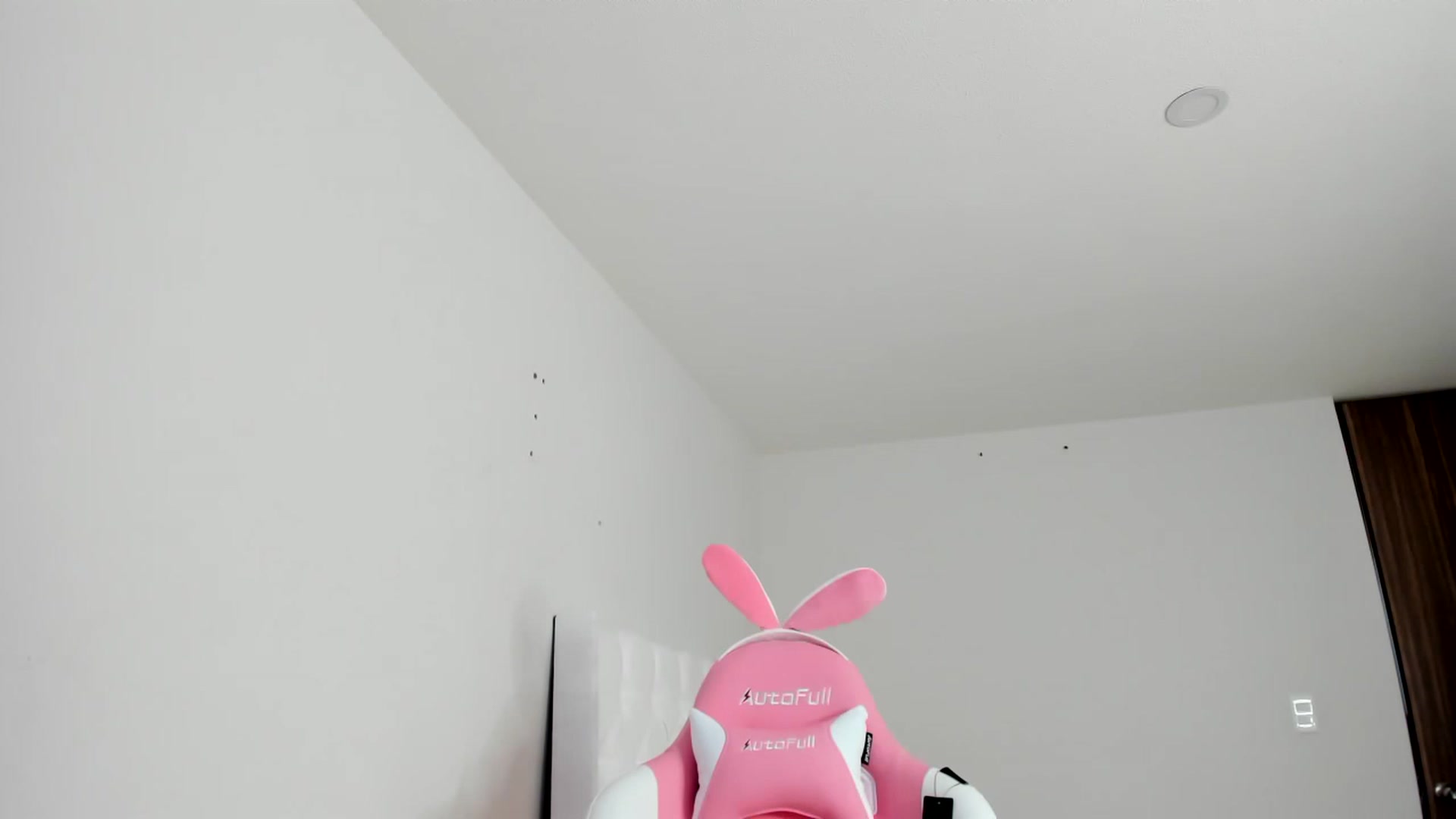 Gallery image thumbnail from Cherrycute666's myfreecams stream on, 03/13/2023, 15:33 image 6 of 20