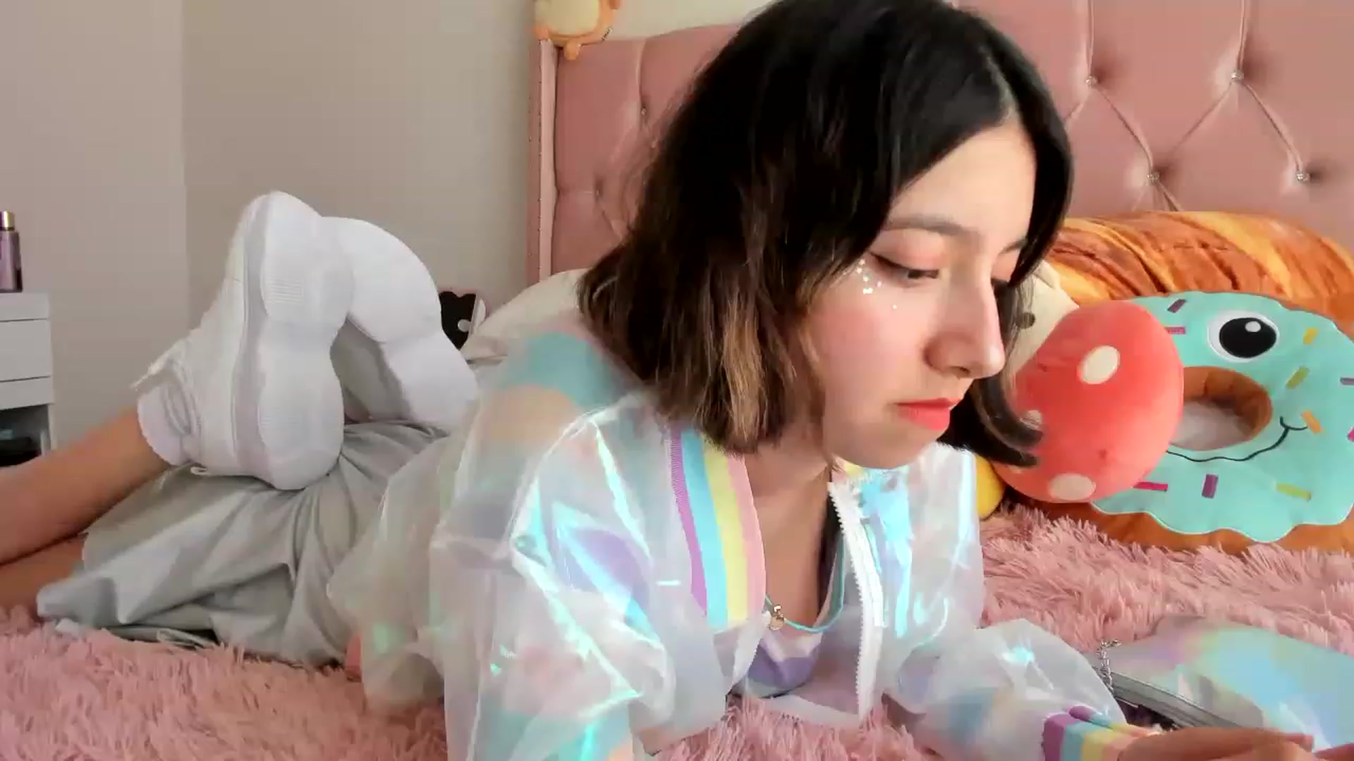 Gallery image thumbnail from Cherrycute666's myfreecams stream on, 03/14/2023, 18:35 image 14 of 20