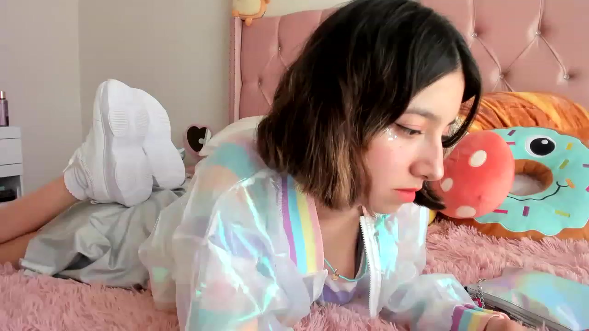 Gallery image thumbnail from Cherrycute666's myfreecams stream on, 03/14/2023, 18:35 image 15 of 20