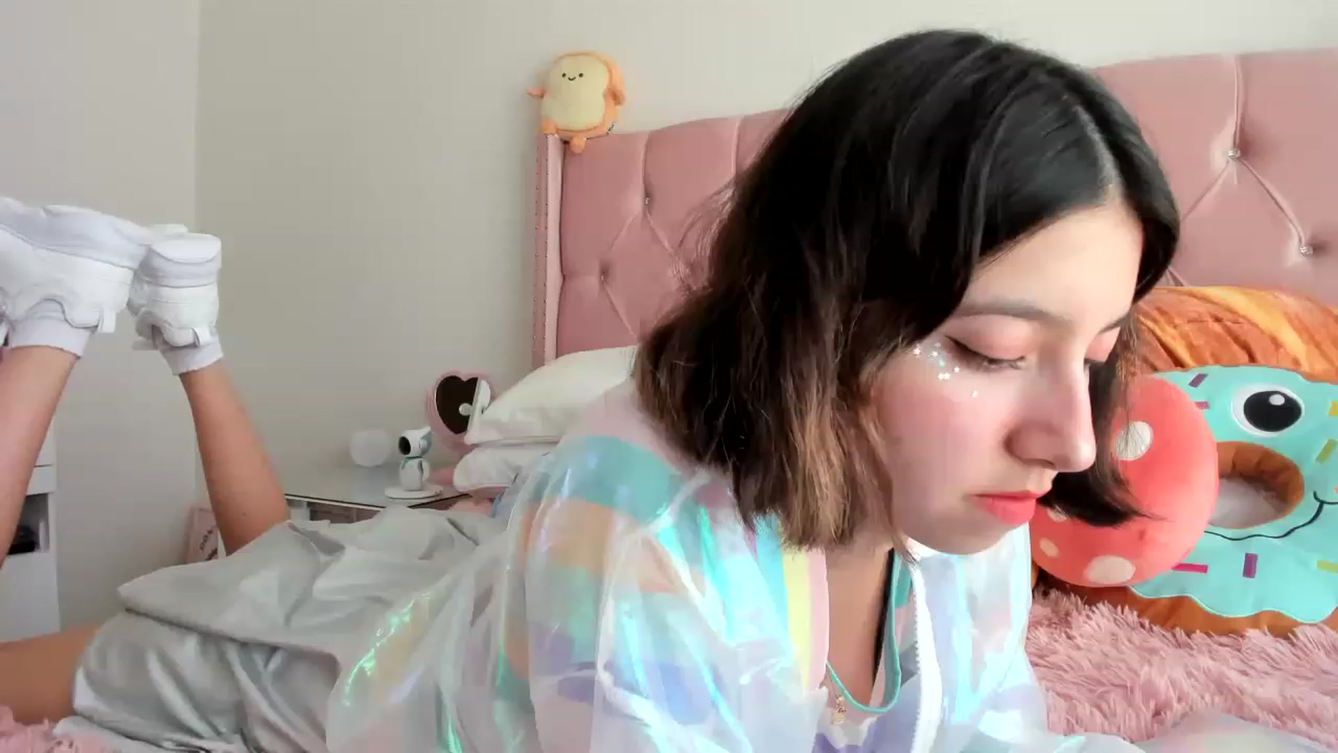 Gallery image thumbnail from Cherrycute666's myfreecams stream on, 03/14/2023, 18:35 image 8 of 20