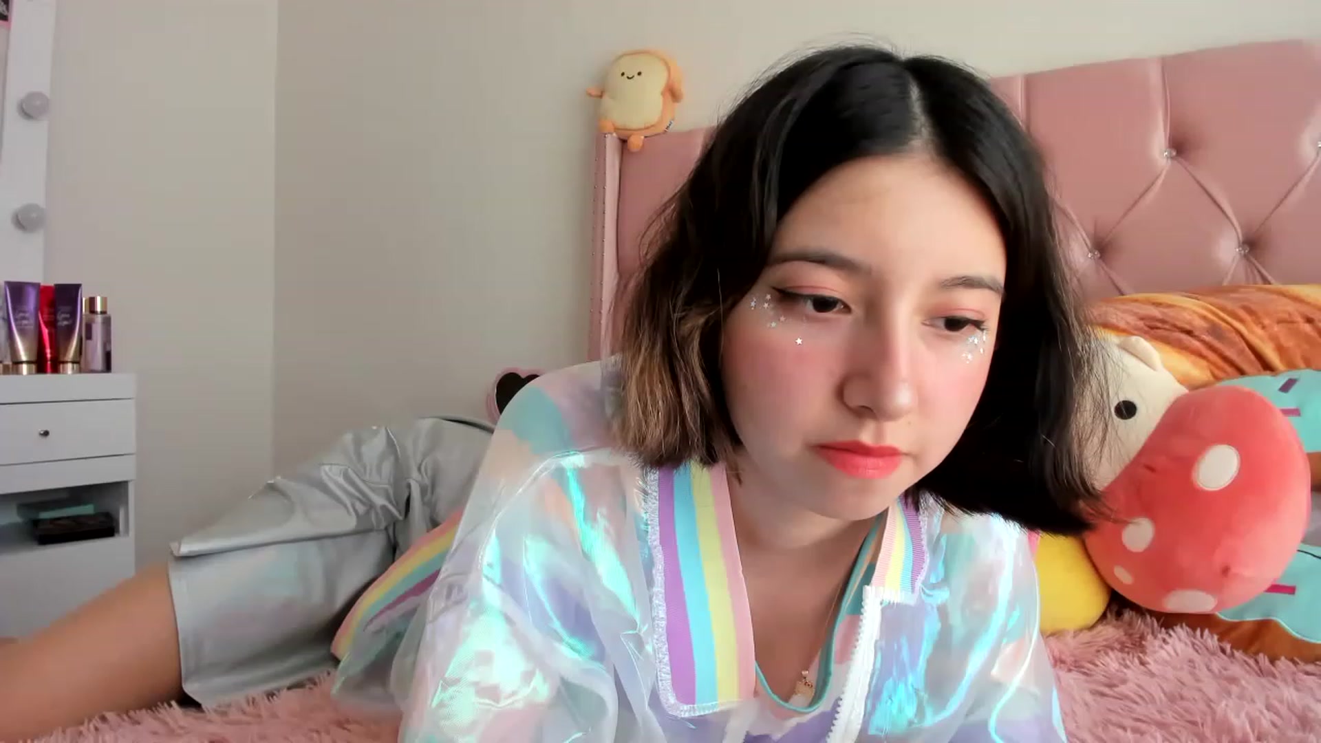 Gallery image thumbnail from Cherrycute666's myfreecams stream on, 03/14/2023, 18:35 image 3 of 20