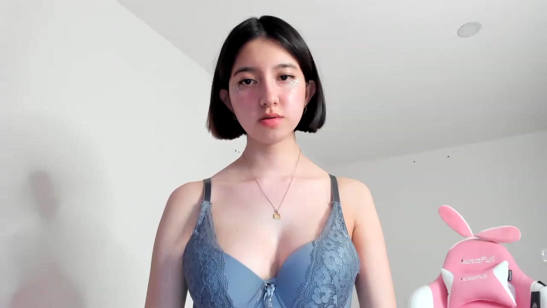 Gallery image thumbnail from Cherrycute666's myfreecams stream on, 03/15/2023, 04:23 image 19 of 20