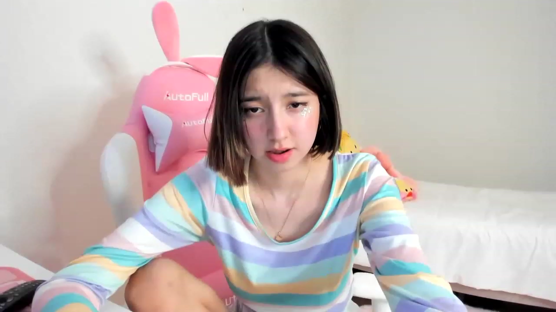 Gallery image thumbnail from Cherrycute666's myfreecams stream on, 03/15/2023, 04:23 image 14 of 20