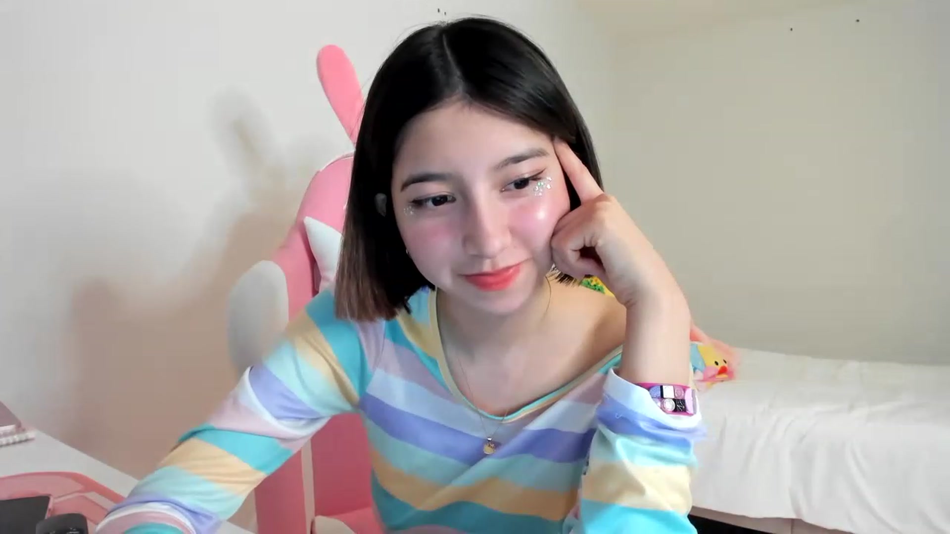 Gallery image thumbnail from Cherrycute666's myfreecams stream on, 03/15/2023, 04:23 image 9 of 20