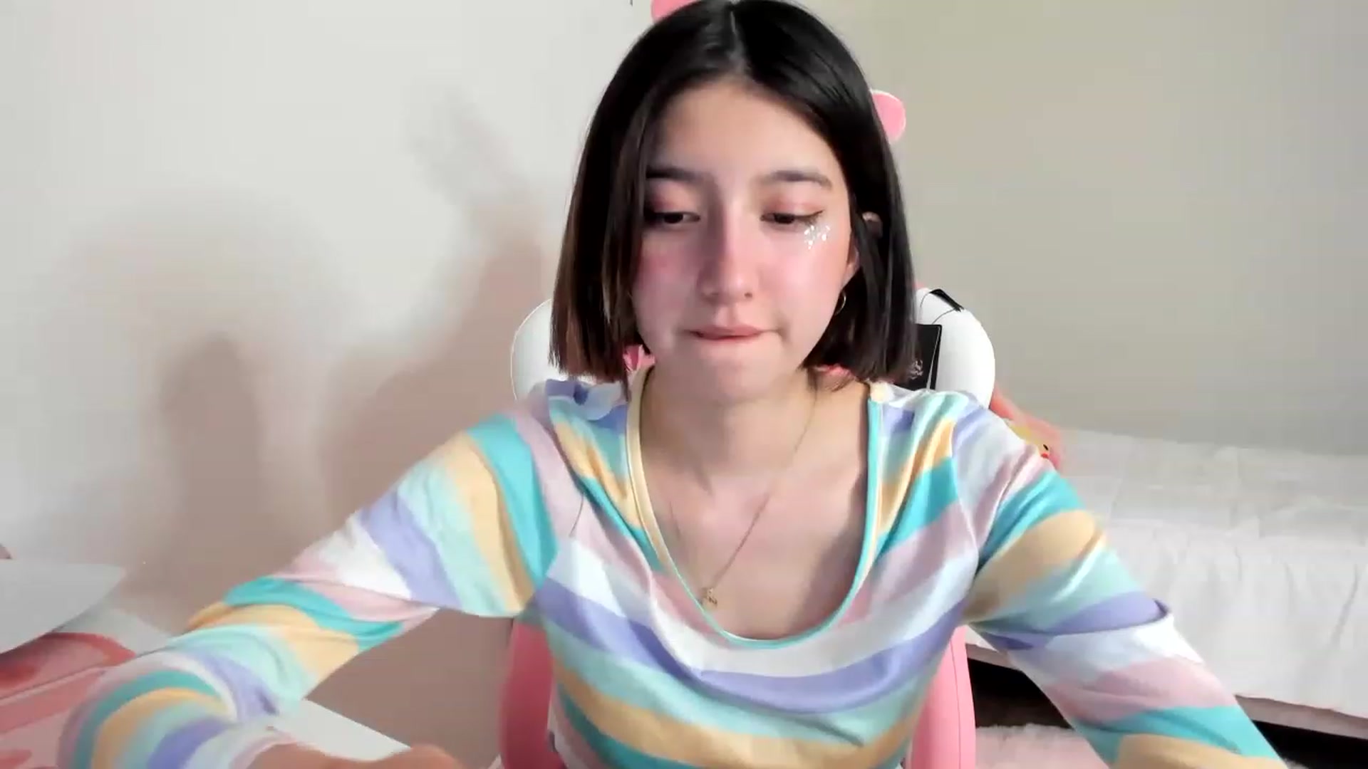 Gallery image thumbnail from Cherrycute666's myfreecams stream on, 03/15/2023, 07:04 image 2 of 20