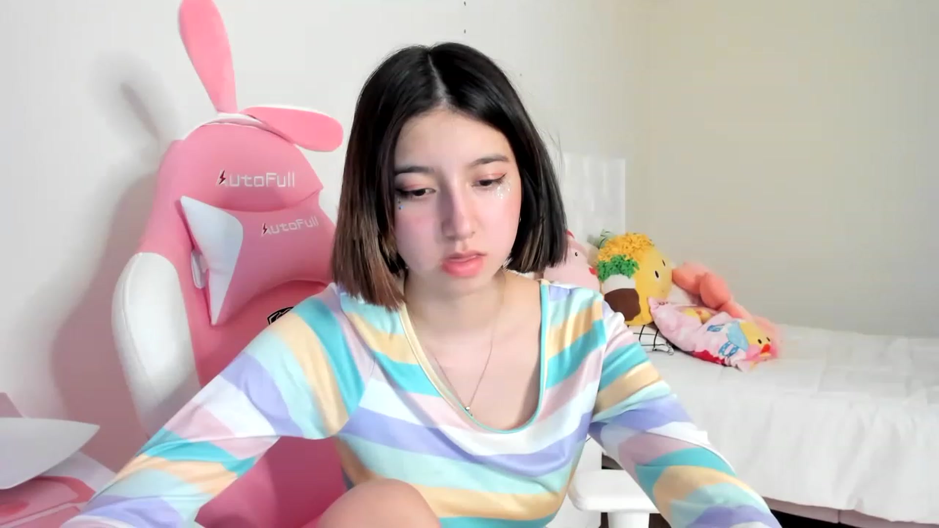 Gallery image thumbnail from Cherrycute666's myfreecams stream on, 03/15/2023, 07:04 image 9 of 20