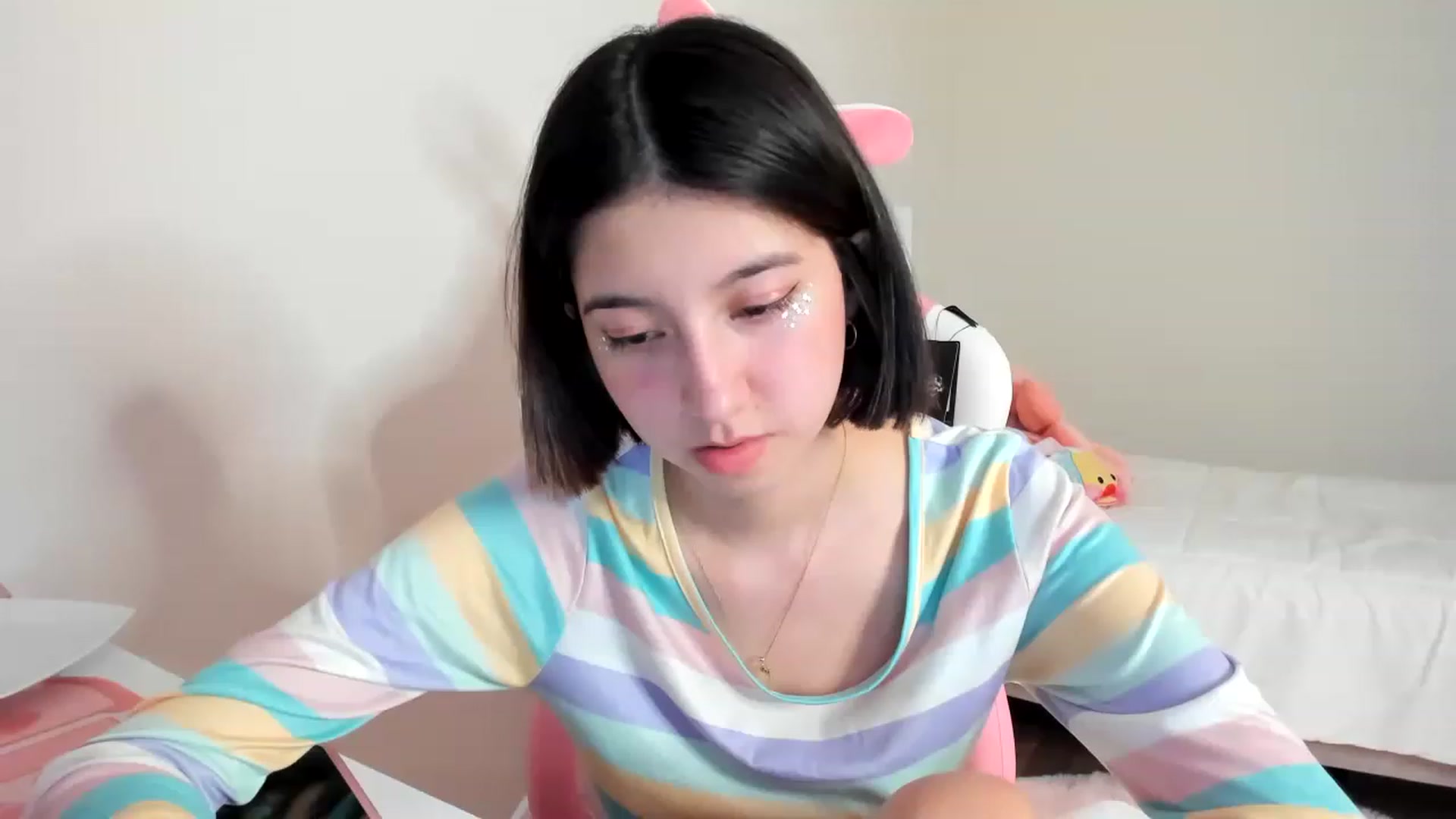 Gallery image thumbnail from Cherrycute666's myfreecams stream on, 03/15/2023, 07:04 image 1 of 20