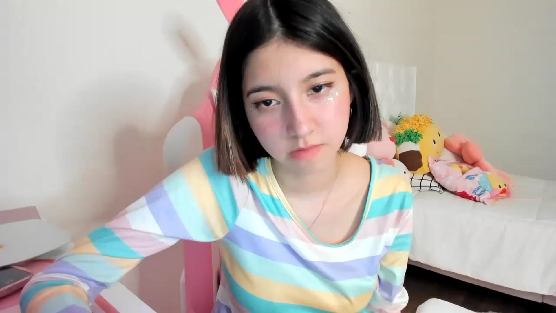 Gallery image thumbnail from Cherrycute666's myfreecams stream on, 03/15/2023, 07:04 image 14 of 20
