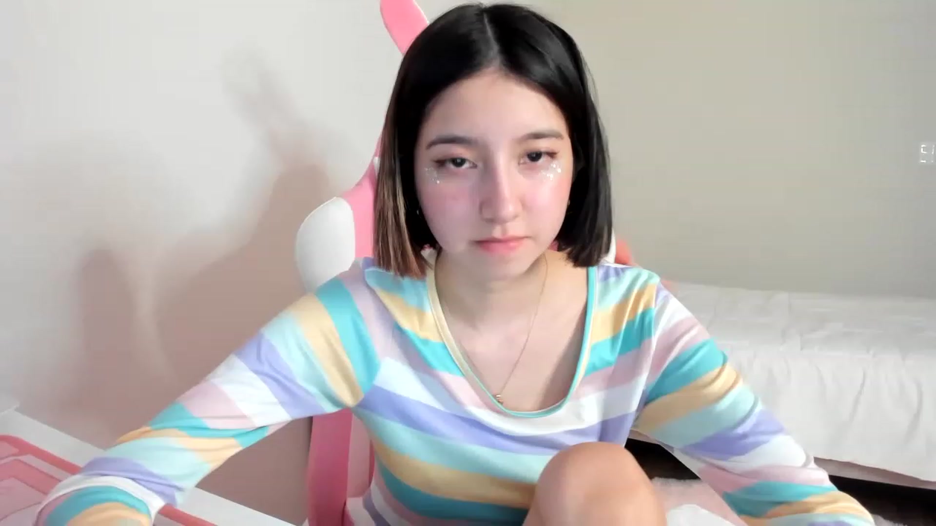 Gallery image thumbnail from Cherrycute666's myfreecams stream on, 03/15/2023, 08:17 image 1 of 20