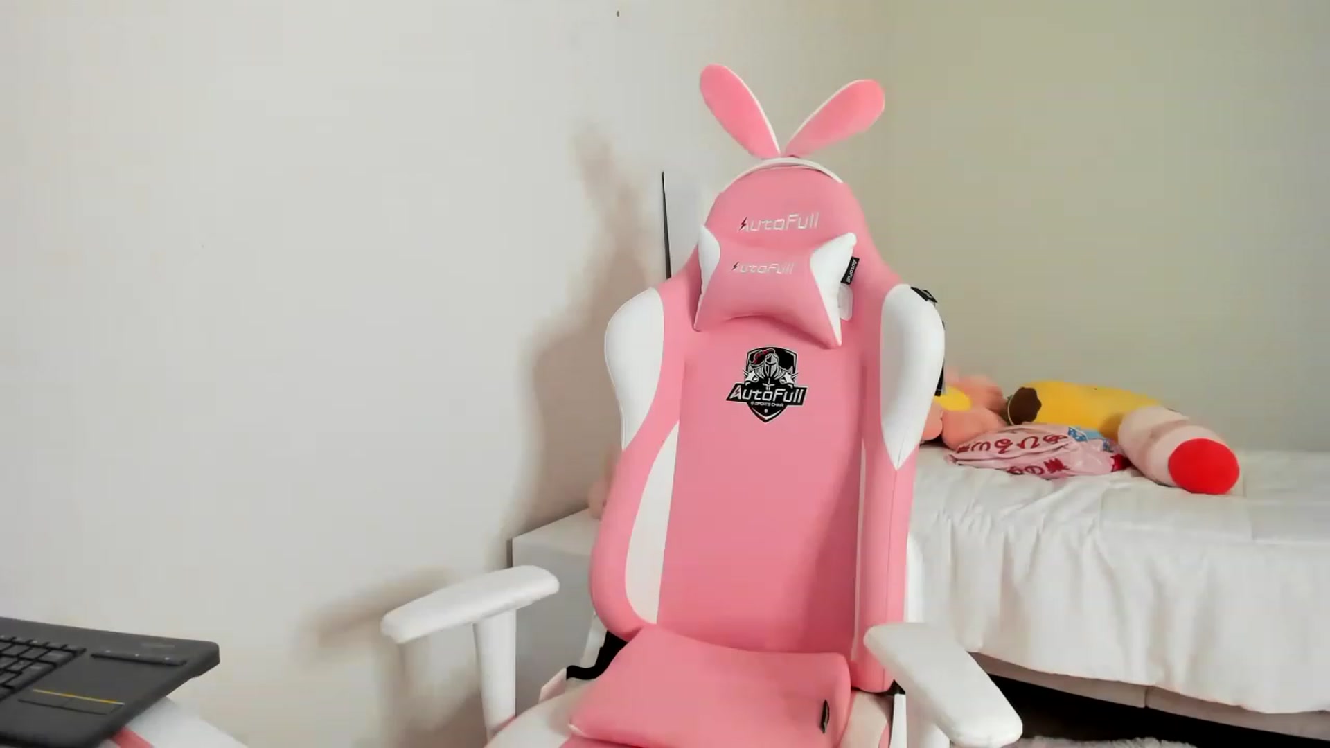 Gallery image thumbnail from Cherrycute666's myfreecams stream on, 03/16/2023, 02:36 image 18 of 20
