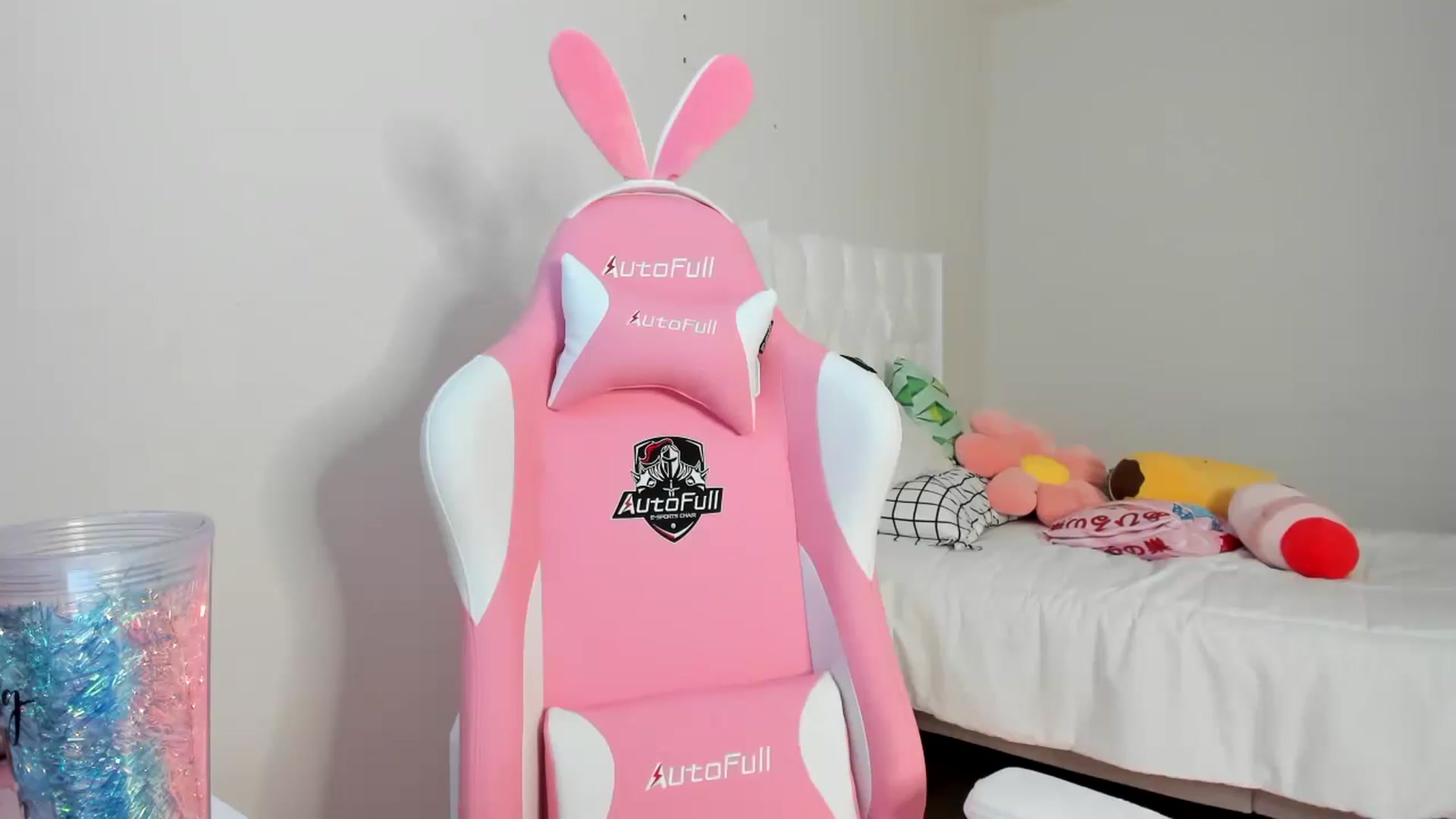 Gallery image thumbnail from Cherrycute666's myfreecams stream on, 03/16/2023, 02:36 image 13 of 20