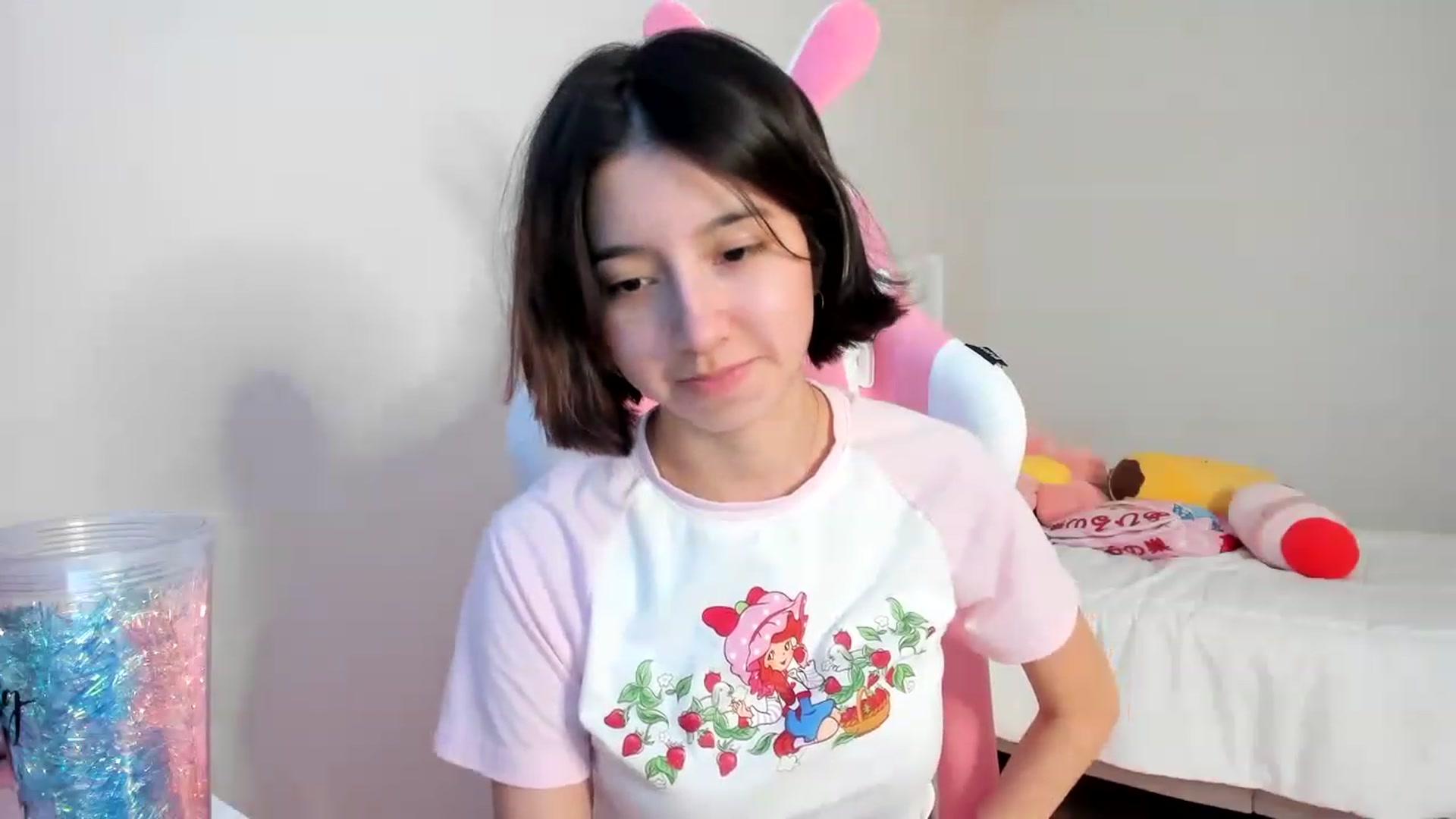 Gallery image thumbnail from Cherrycute666's myfreecams stream on, 03/16/2023, 02:36 image 12 of 20