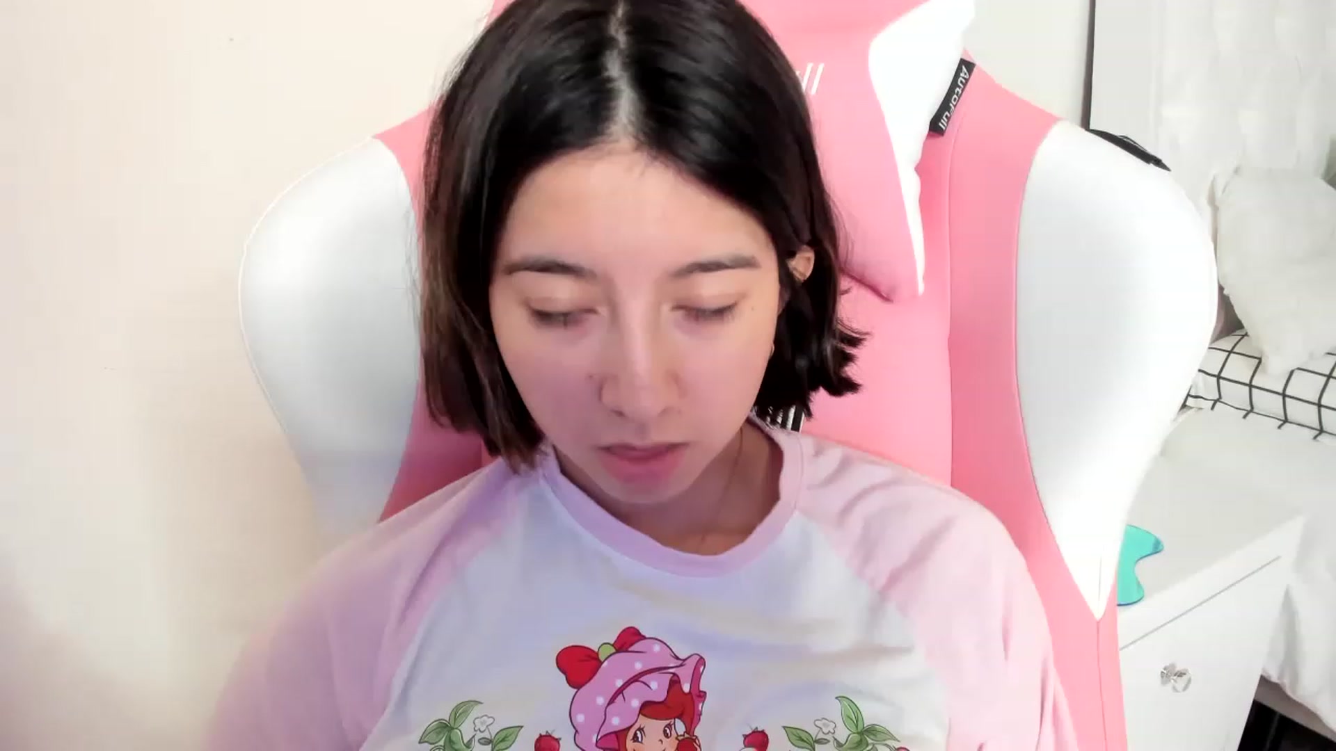 Gallery image thumbnail from Cherrycute666's myfreecams stream on, 03/16/2023, 05:23 image 3 of 20